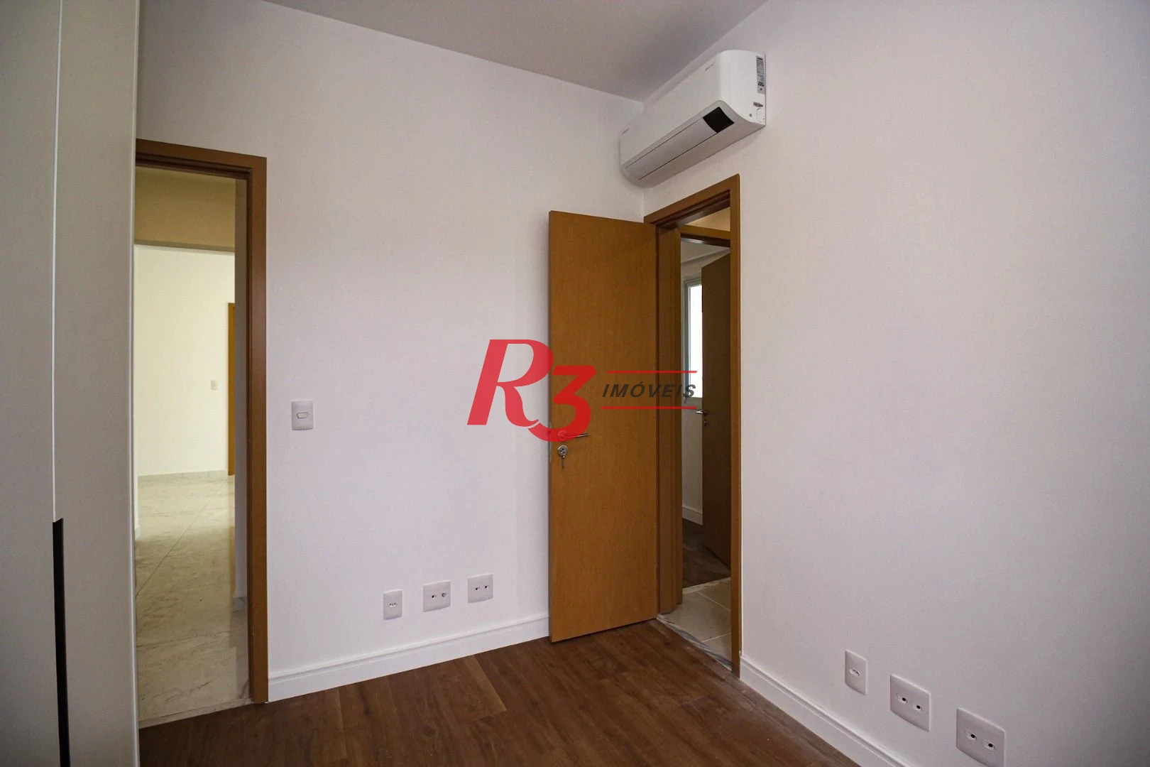 Apartamento para alugar, 101 m² por R$ 9.000,02/mês - Gonzaga - Santos/SP