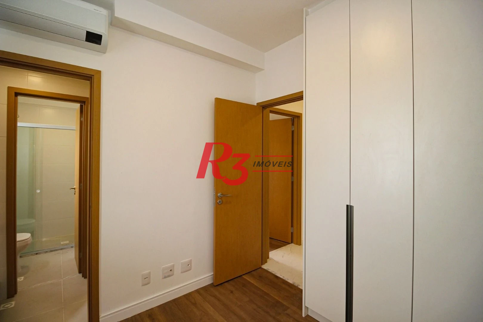 Apartamento para alugar, 101 m² por R$ 9.000,02/mês - Gonzaga - Santos/SP