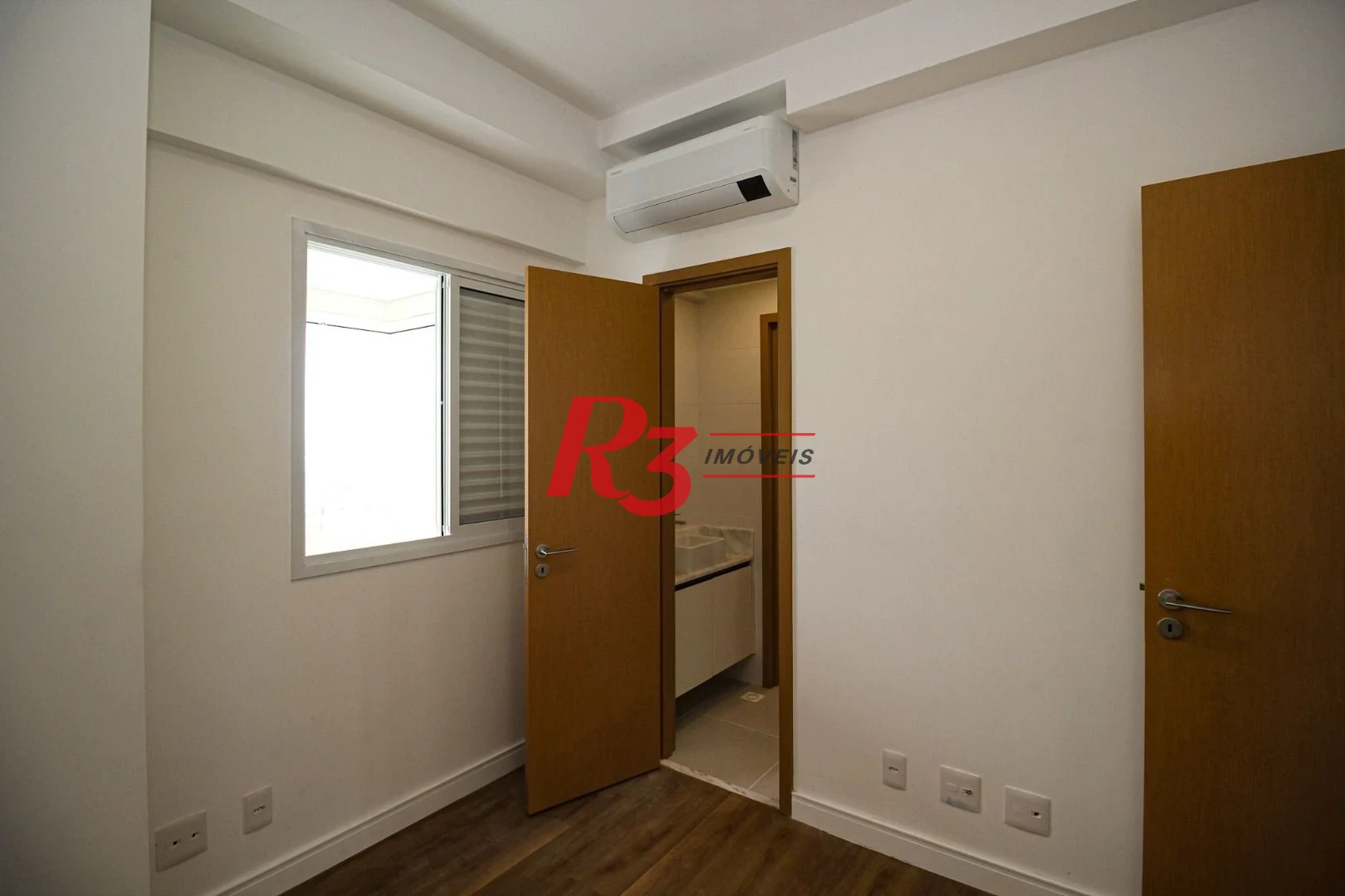 Apartamento para alugar, 101 m² por R$ 9.000,02/mês - Gonzaga - Santos/SP