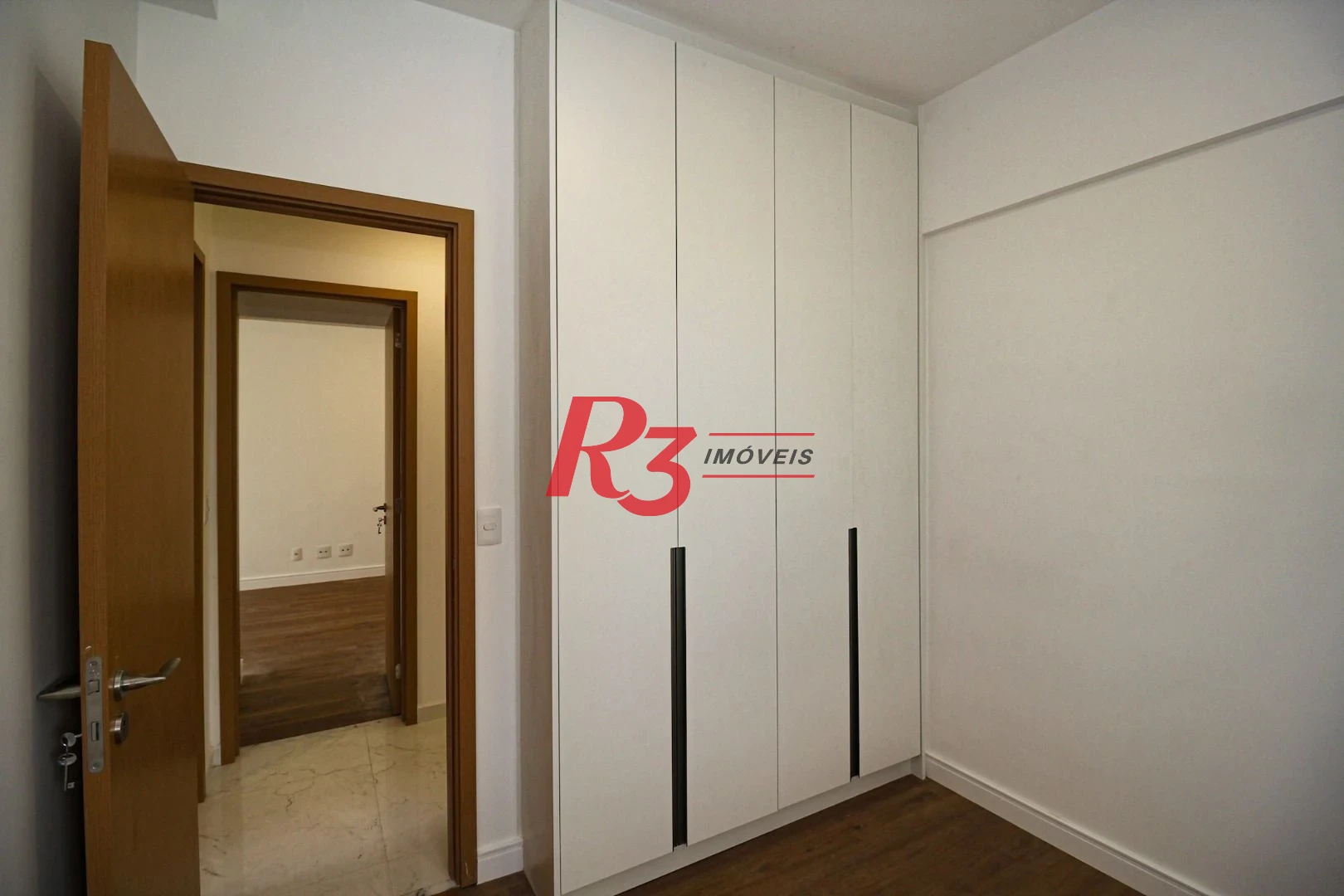 Apartamento para alugar, 101 m² por R$ 9.000,02/mês - Gonzaga - Santos/SP