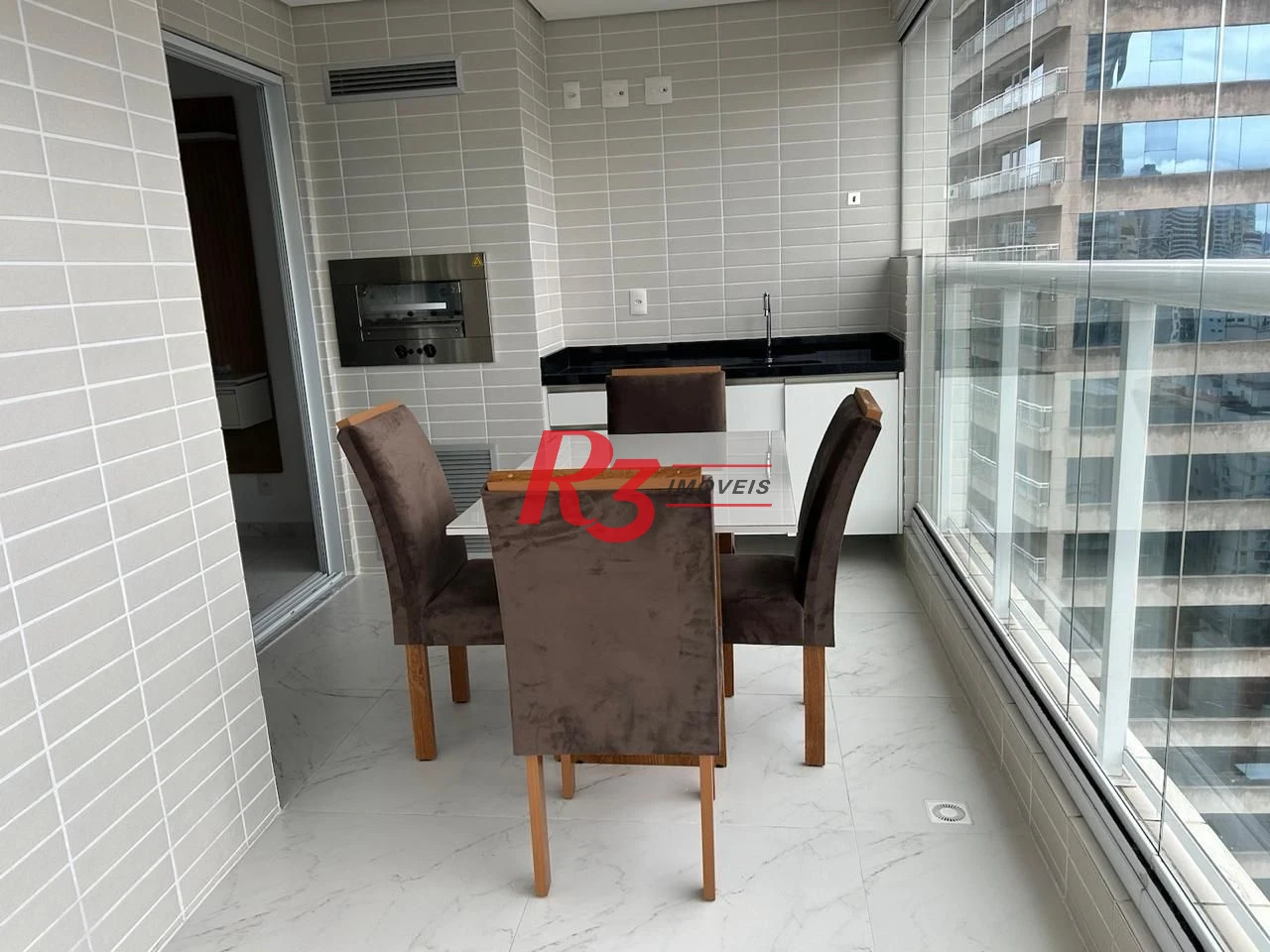 Apartamento com 3 dormitórios para alugar, 101 m² por R$ 9.142,65/mês - Gonzaga - Santos/SP
