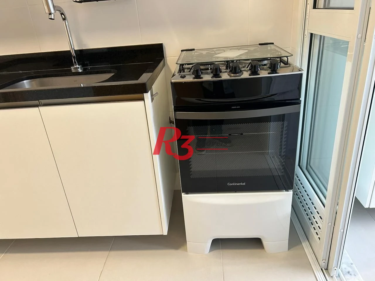 Apartamento com 3 dormitórios para alugar, 101 m² por R$ 9.142,65/mês - Gonzaga - Santos/SP