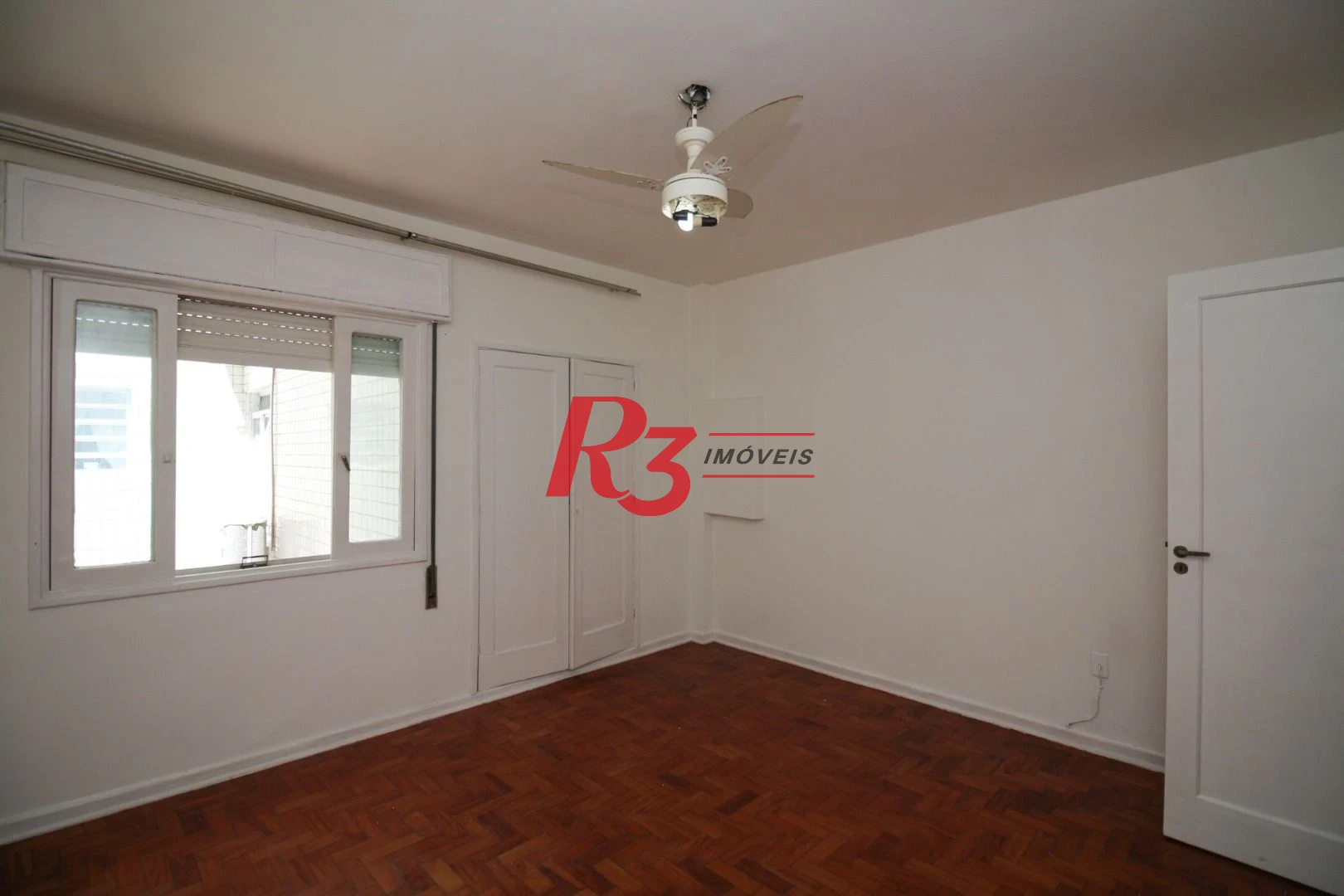 Apartamento com 1 dormitório à venda, 48 m² por R$ 350.000,00 - Boqueirão - Santos/SP
