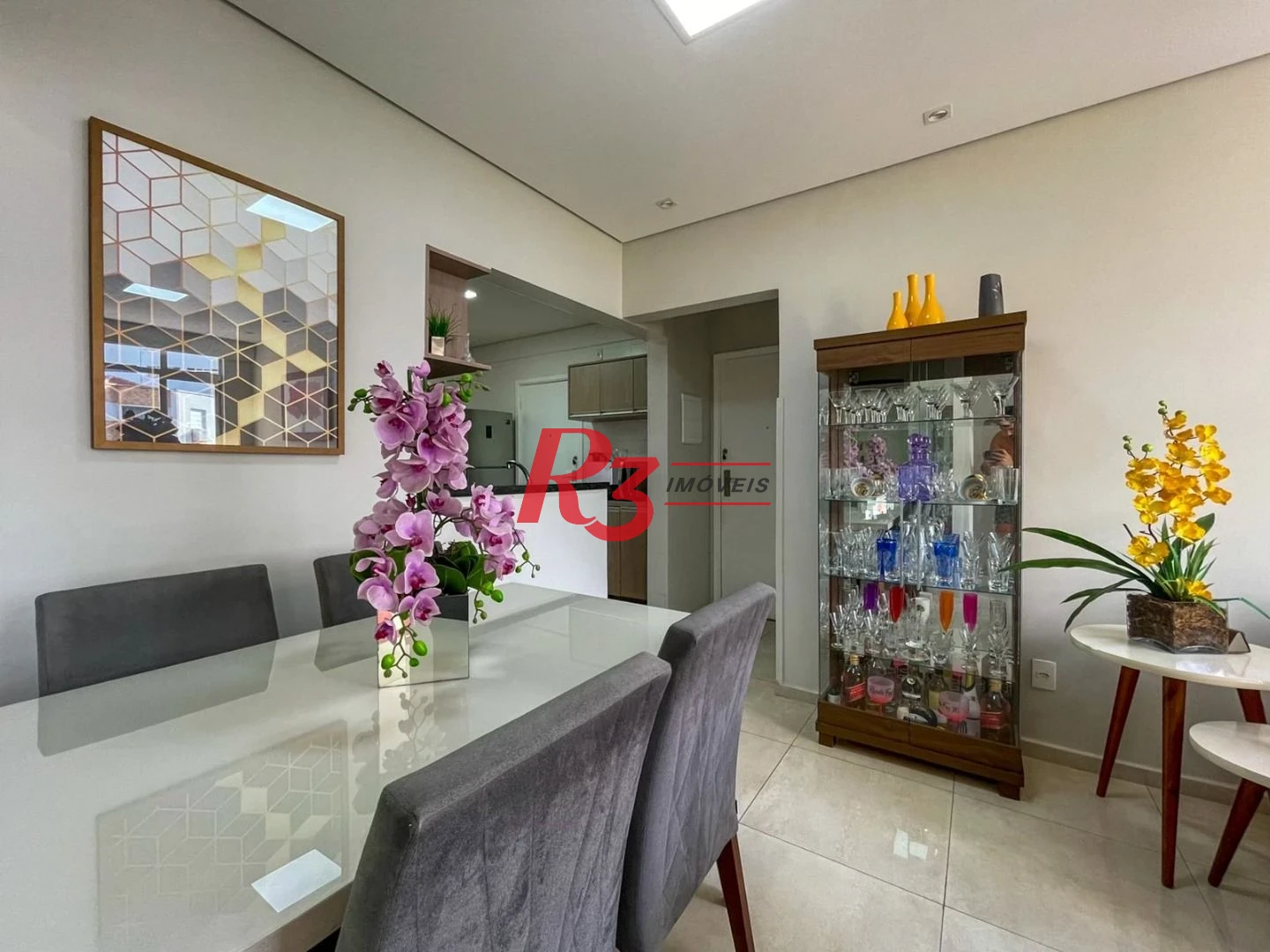 Apartamento com 2 dormitórios à venda, 70 m² por R$ 720.000,00 - Ponta da Praia - Santos/SP