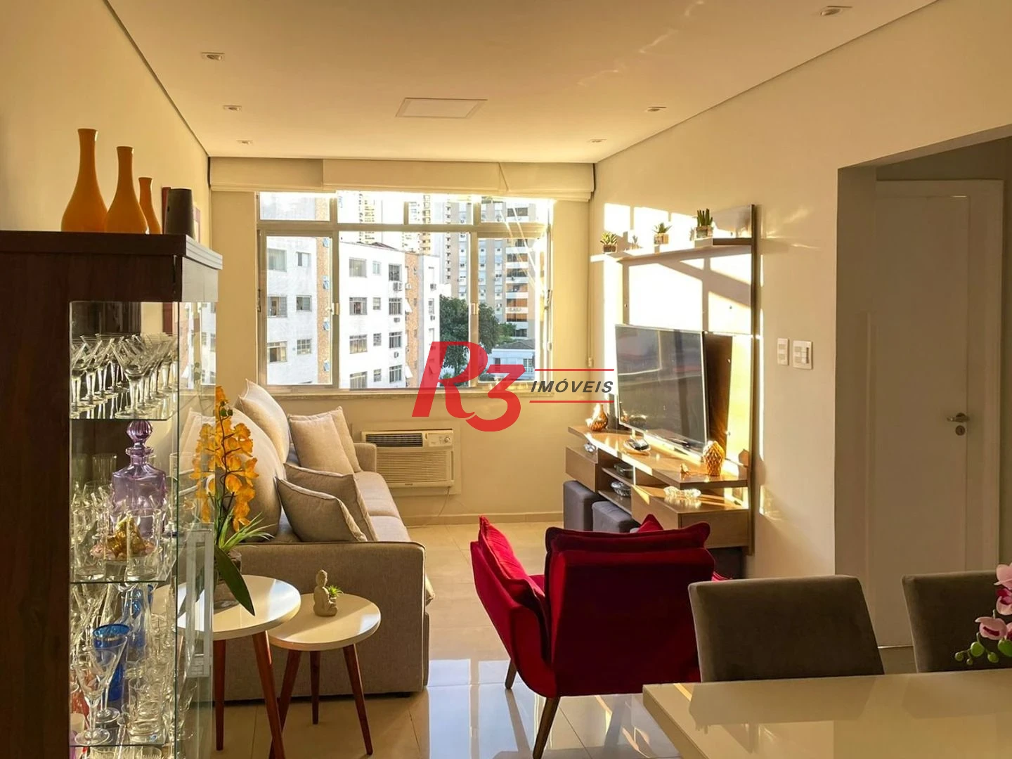 Apartamento com 2 dormitórios à venda, 70 m² por R$ 720.000,00 - Ponta da Praia - Santos/SP