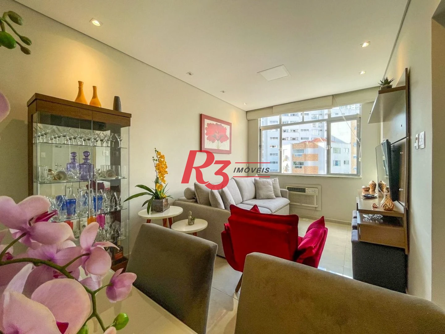 Apartamento com 2 dormitórios à venda, 70 m² por R$ 720.000,00 - Ponta da Praia - Santos/SP