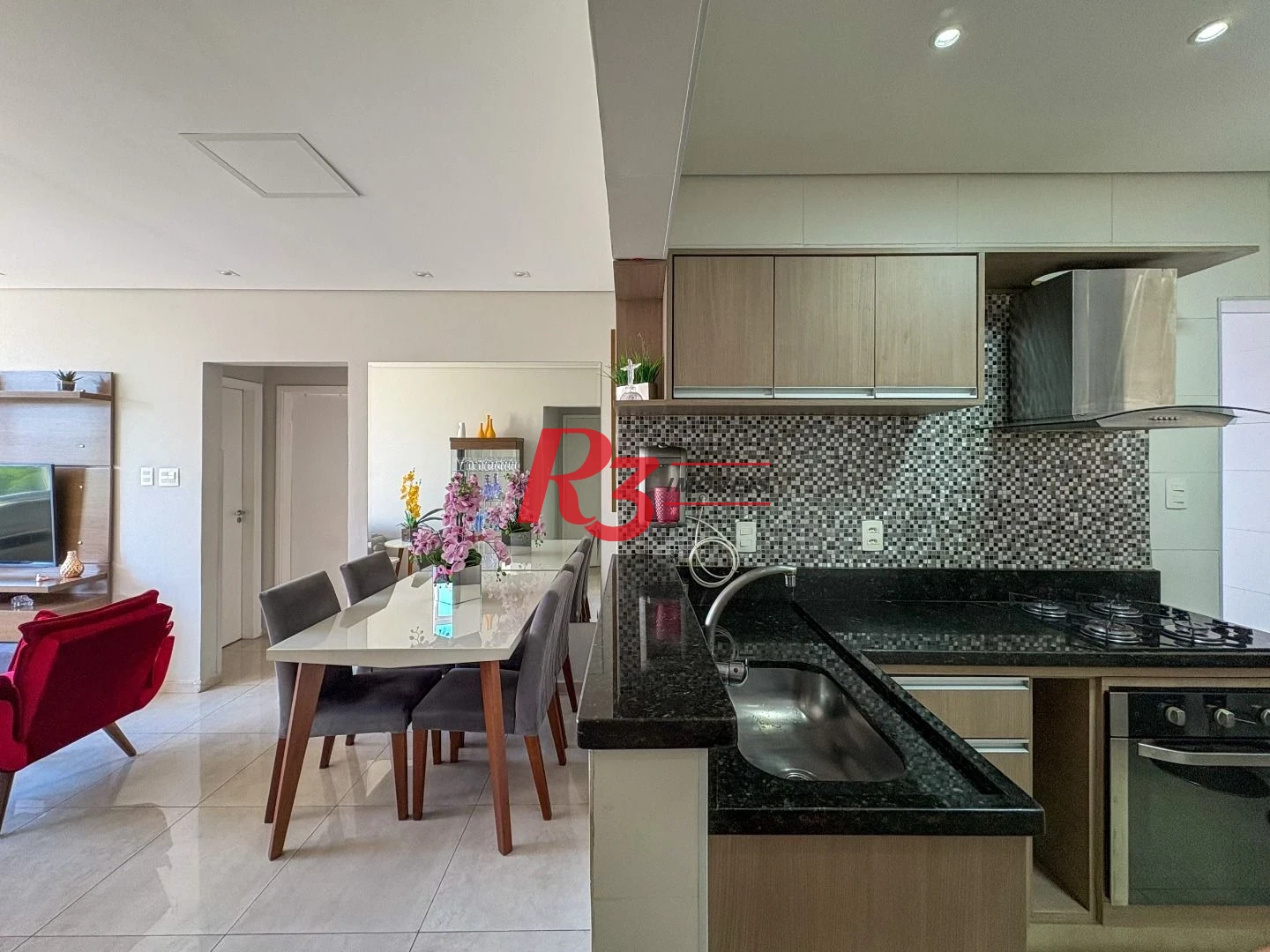 Apartamento com 2 dormitórios à venda, 70 m² por R$ 720.000,00 - Ponta da Praia - Santos/SP
