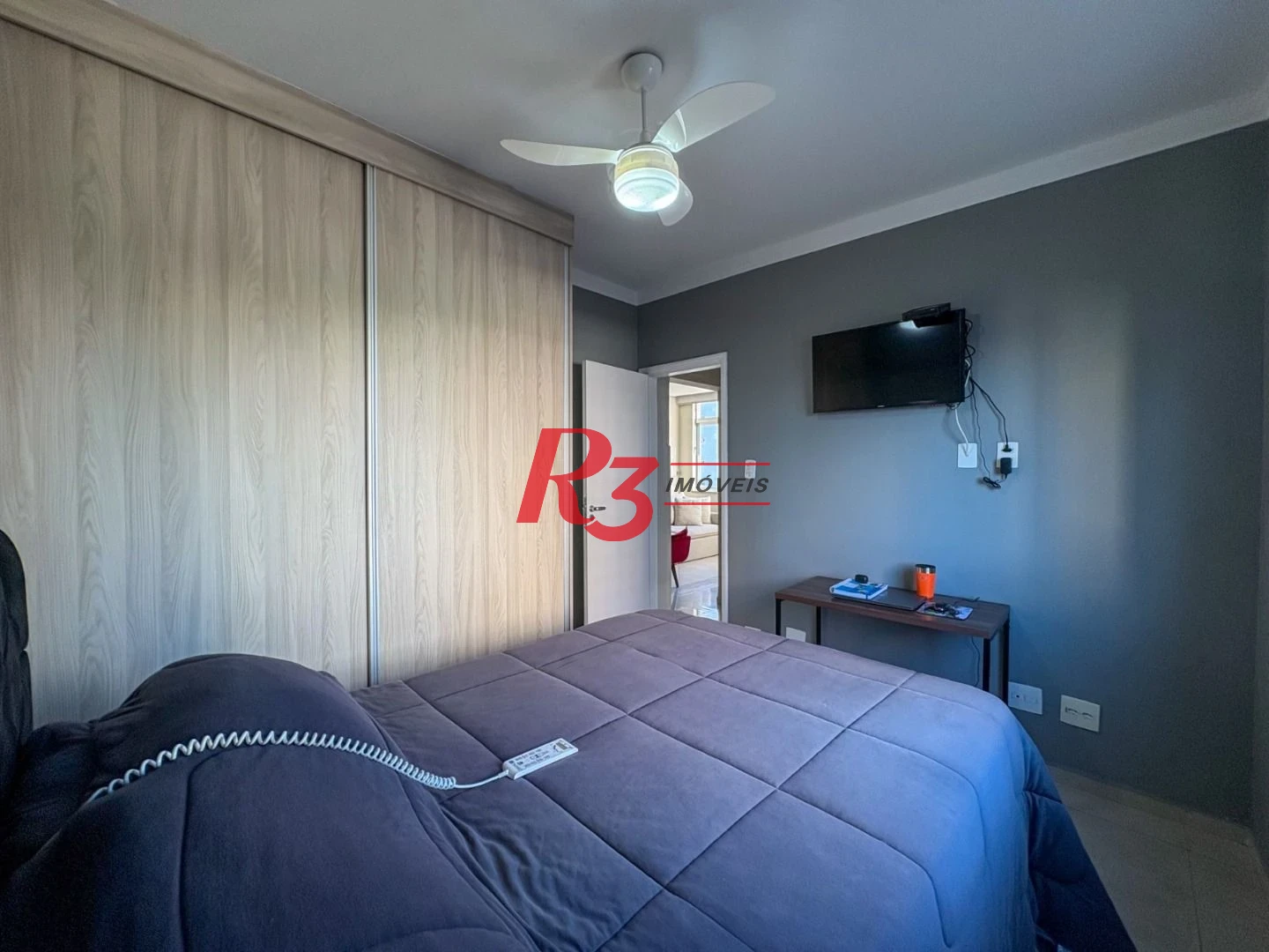 Apartamento com 2 dormitórios à venda, 70 m² por R$ 720.000,00 - Ponta da Praia - Santos/SP