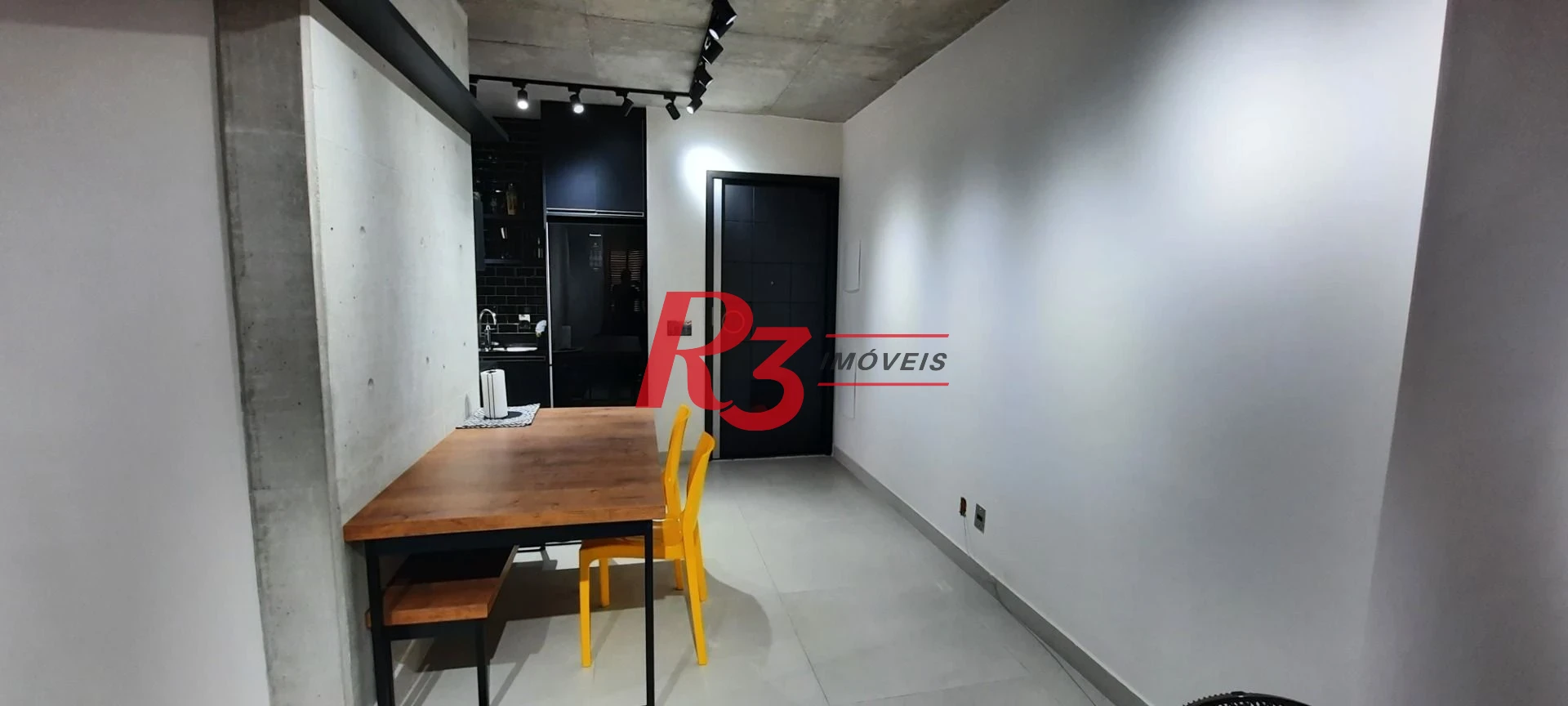 Apartamento  Porteira  Fechada com 1 dormitório 72m² no Embaré, Santos/SP – Condomínio MaxHaus com Lazer Completo e Design Moderno