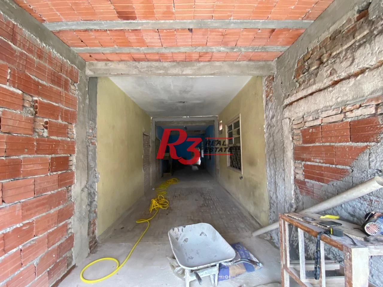 Loja para alugar com 80m² no bairro Estuário Santos