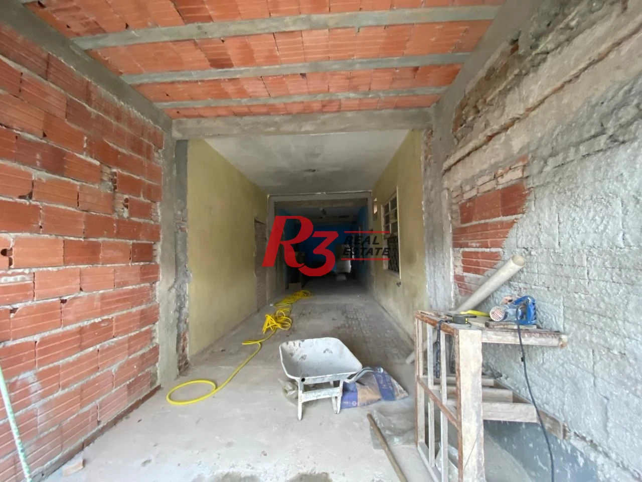 Loja para alugar com 80m² no bairro Estuário Santos
