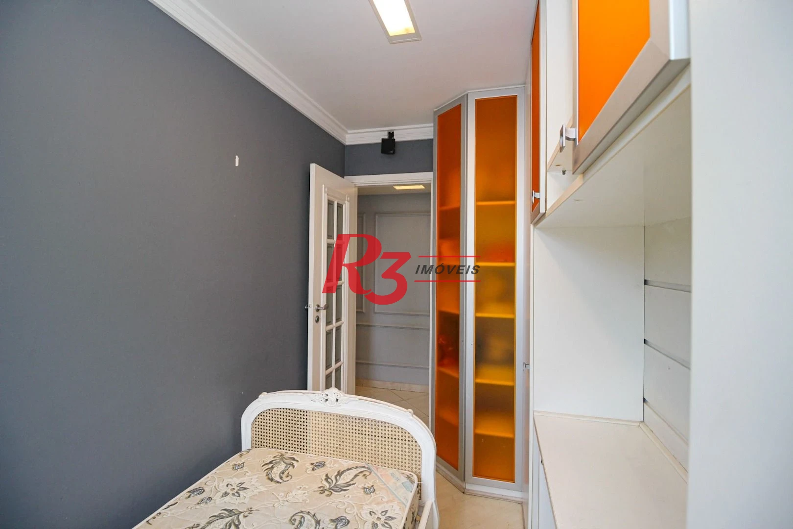 Apartamento com 3 dormitórios para alugar, 96 m² por R$ 6.500,00/mês - Gonzaga - Santos/SP
