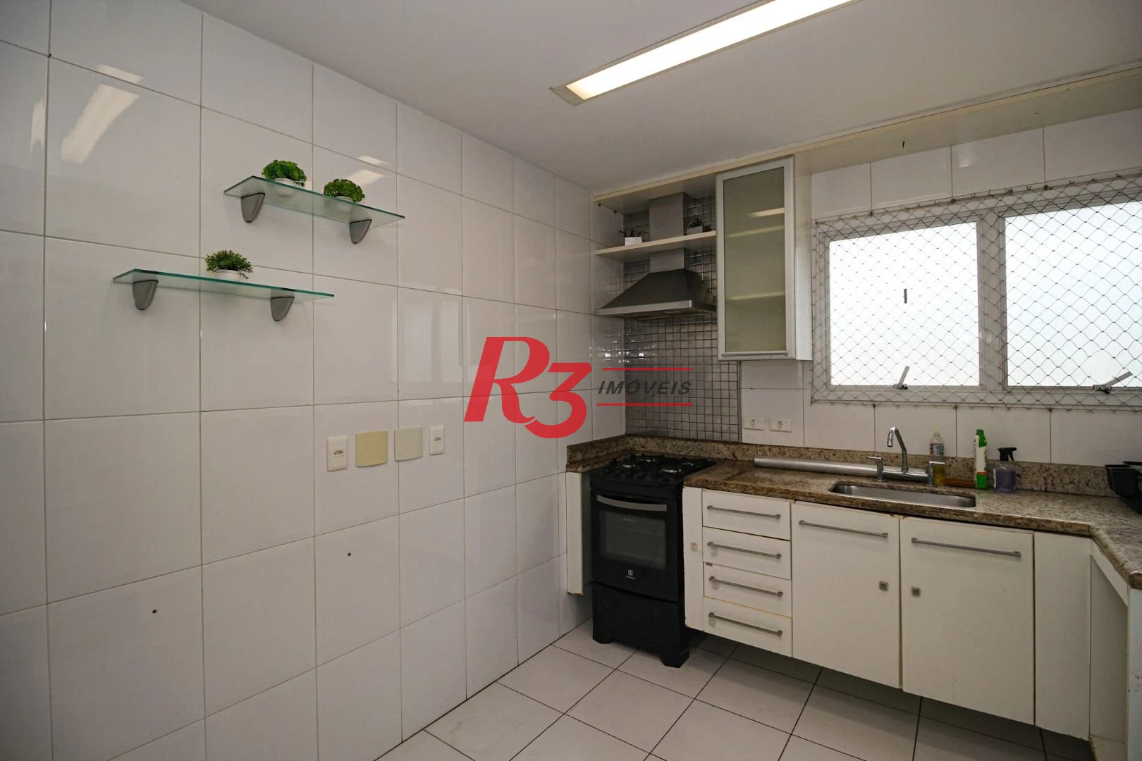 Apartamento com 3 dormitórios para alugar, 96 m² por R$ 6.500,00/mês - Gonzaga - Santos/SP
