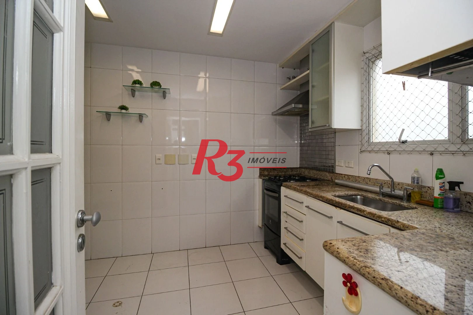 Apartamento com 3 dormitórios para alugar, 96 m² por R$ 6.500,00/mês - Gonzaga - Santos/SP