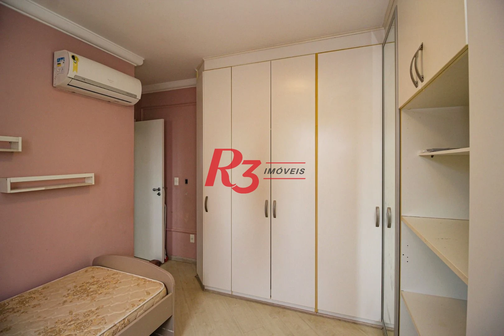 Apartamento com 3 dormitórios para alugar, 96 m² por R$ 6.500,00/mês - Gonzaga - Santos/SP