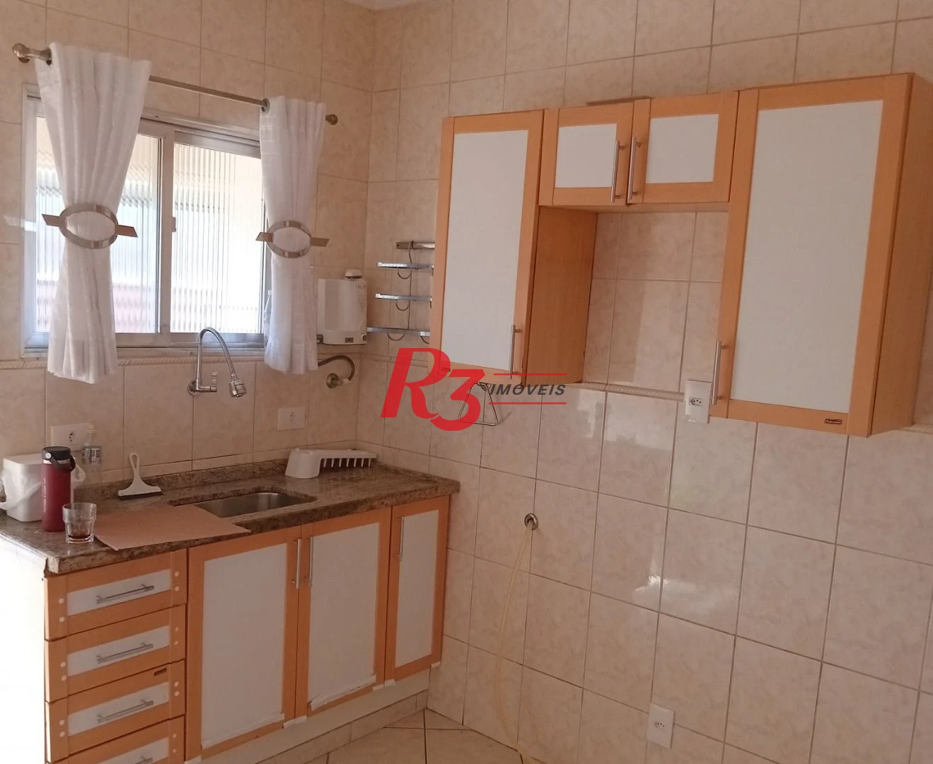 Apartamento de 2 quartos no Campo Grande, próximo a praia José Menino ee Gonzaga.