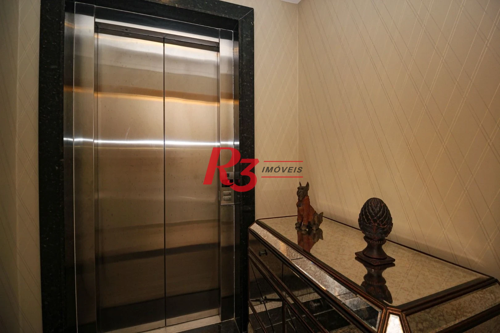 Apartamento com 4 suítes à venda, 277 m² por R$ 4.300.000 - Embaré - Santos/SP