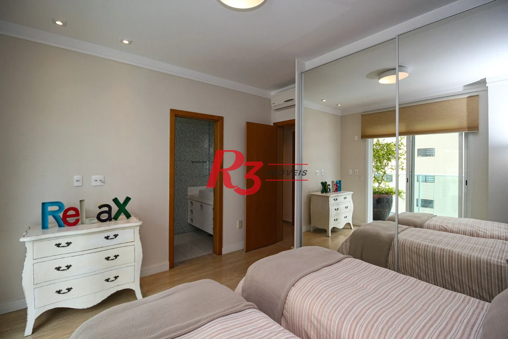 Apartamento com 4 suítes à venda, 277 m² por R$ 4.300.000 - Embaré - Santos/SP