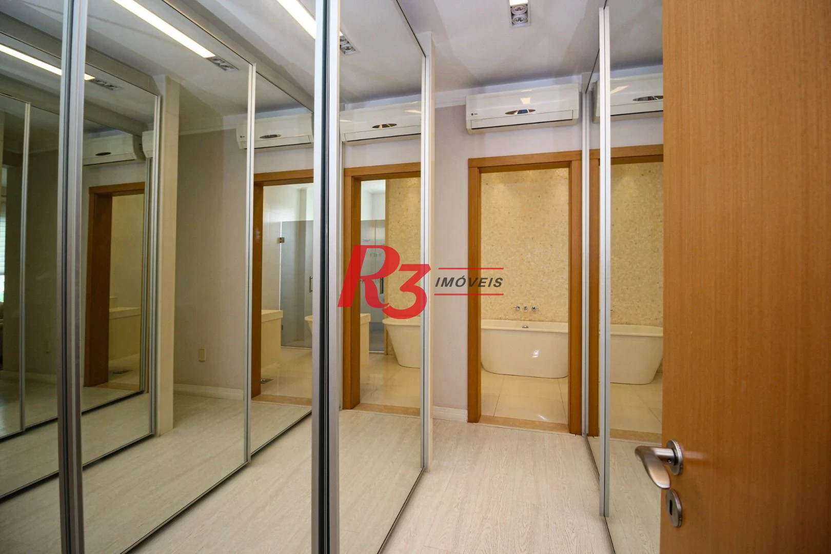 Apartamento com 4 suítes à venda, 277 m² por R$ 4.300.000 - Embaré - Santos/SP