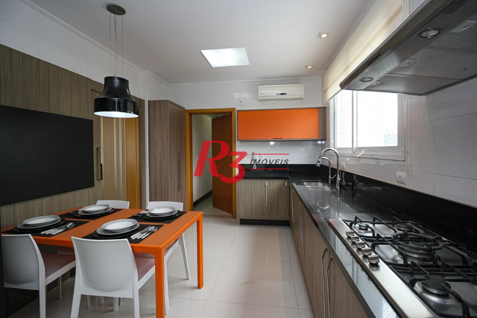 Apartamento com 4 suítes à venda, 277 m² por R$ 4.300.000 - Embaré - Santos/SP