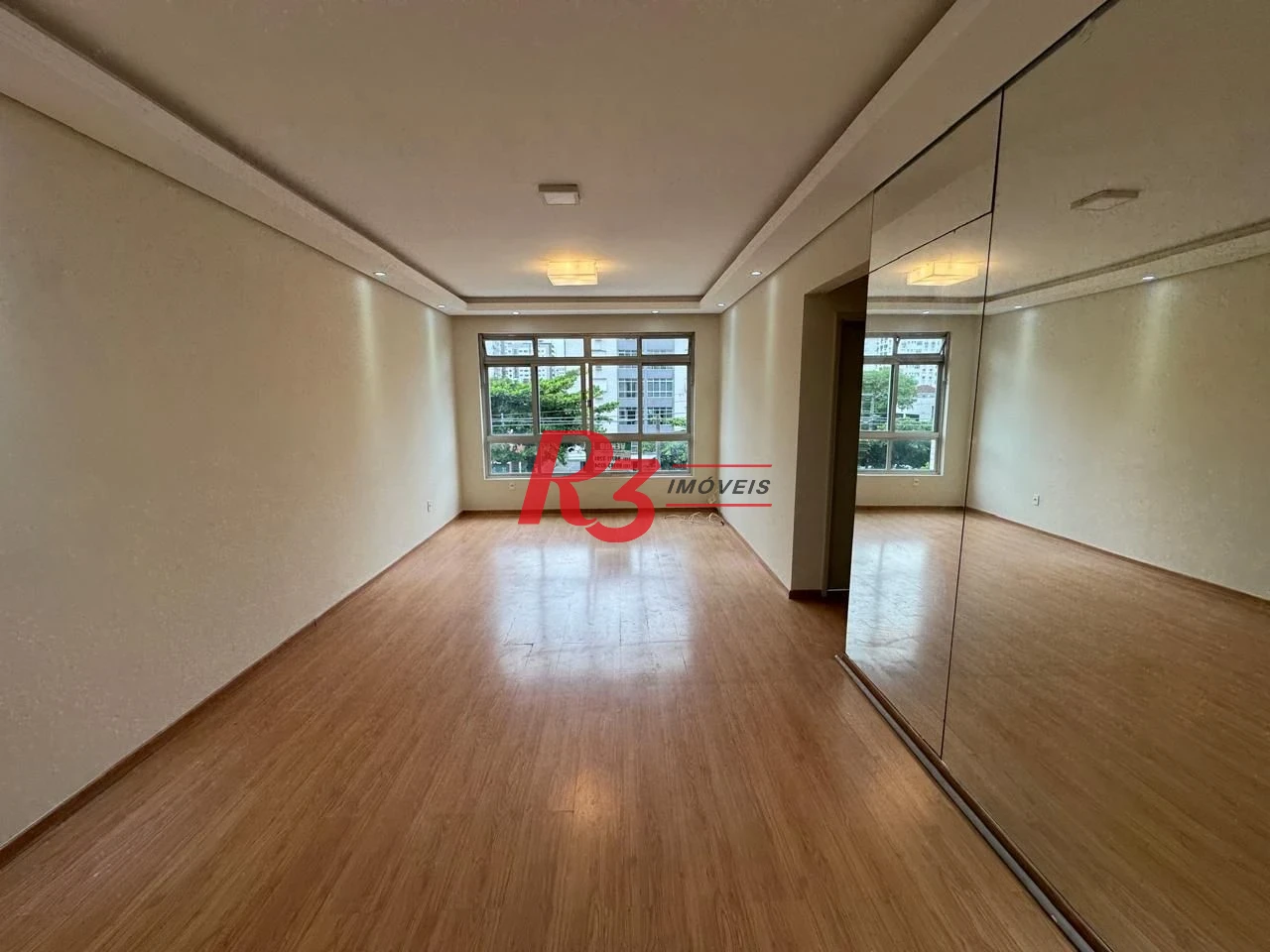 Apartamento com 2 dormitórios à venda, 148 m² por R$ 749.000,00 - José Menino - Santos/SP