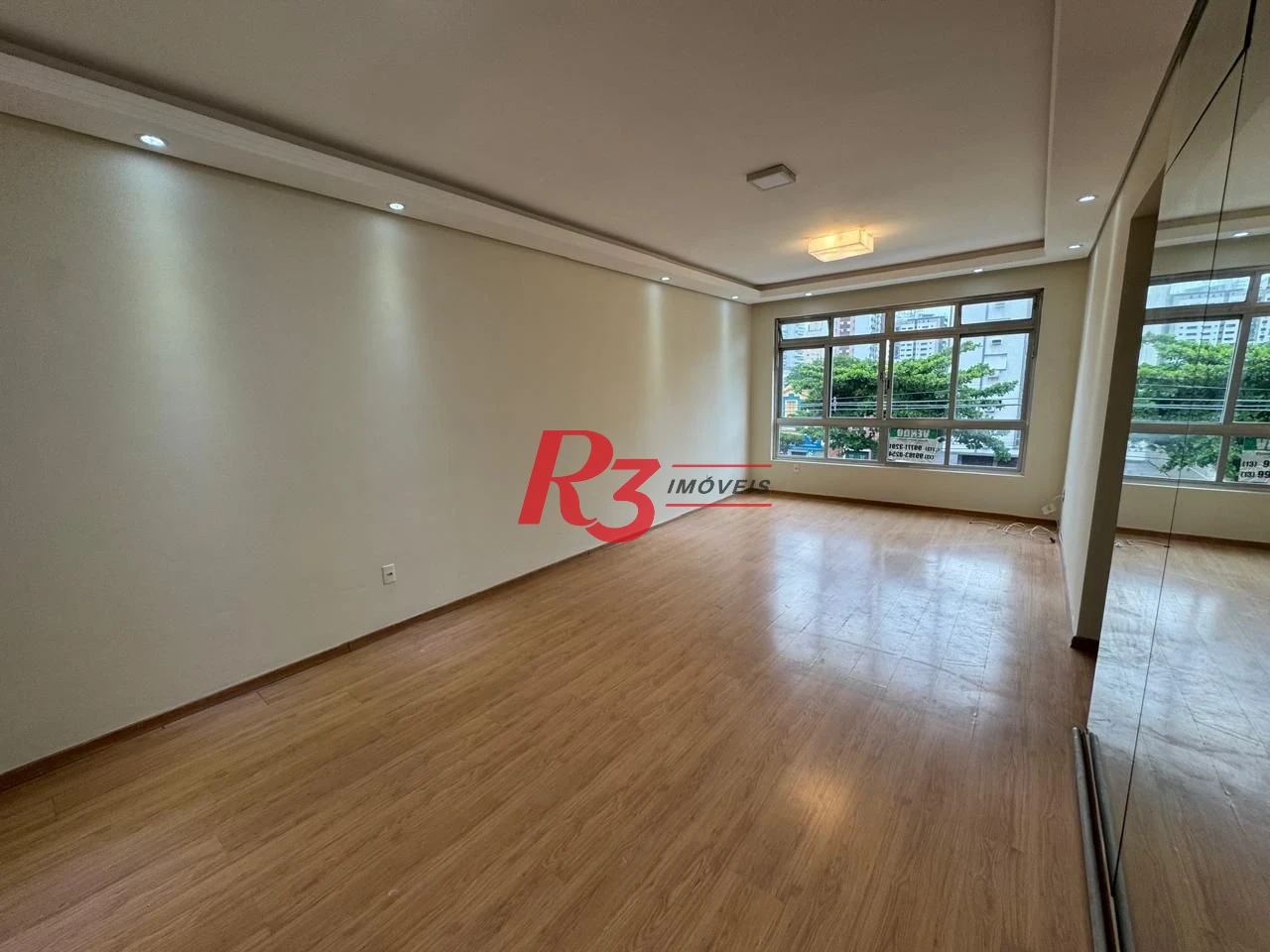 Apartamento com 2 dormitórios à venda, 148 m² por R$ 749.000,00 - José Menino - Santos/SP