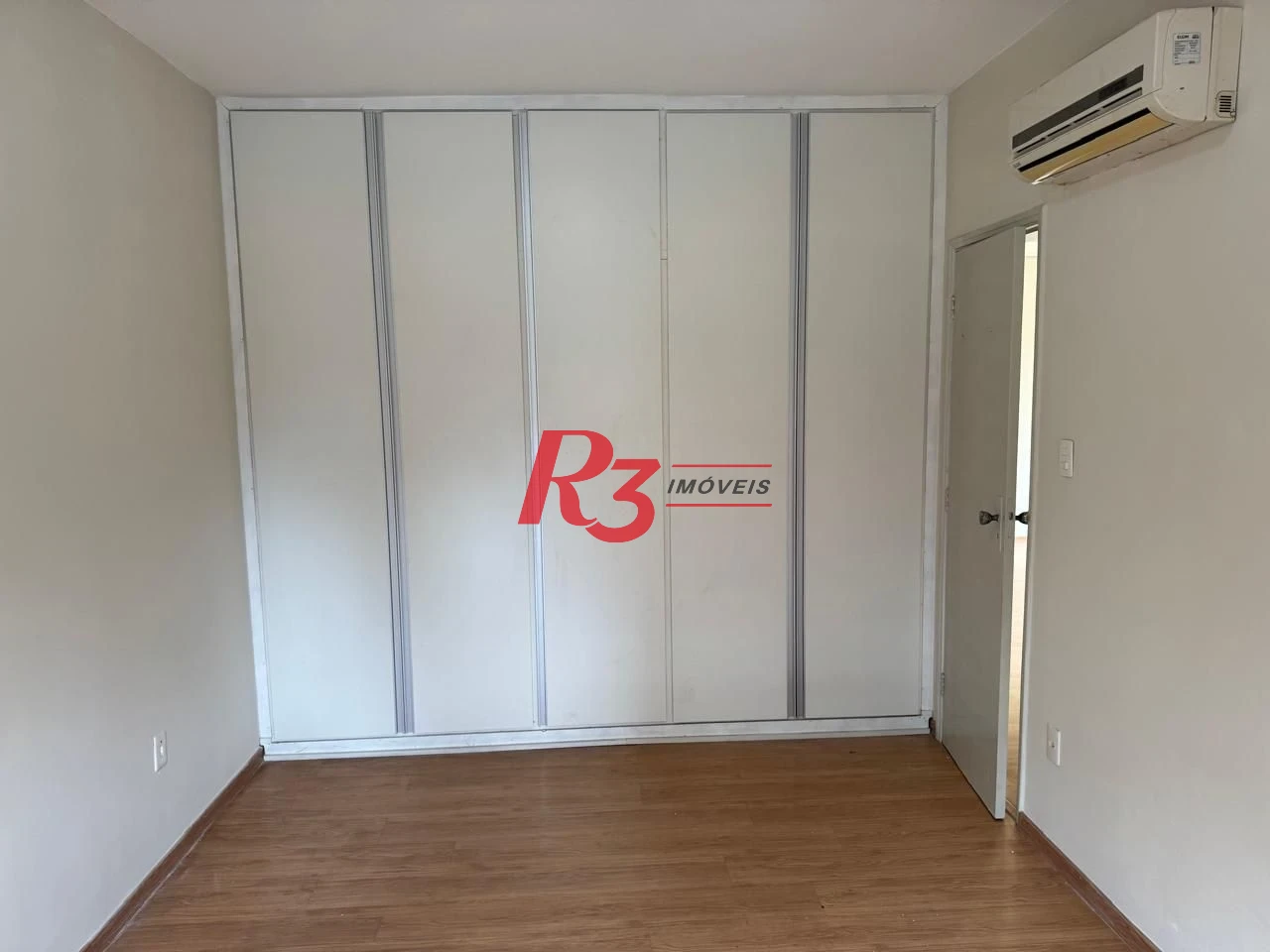Apartamento com 2 dormitórios à venda, 148 m² por R$ 749.000,00 - José Menino - Santos/SP