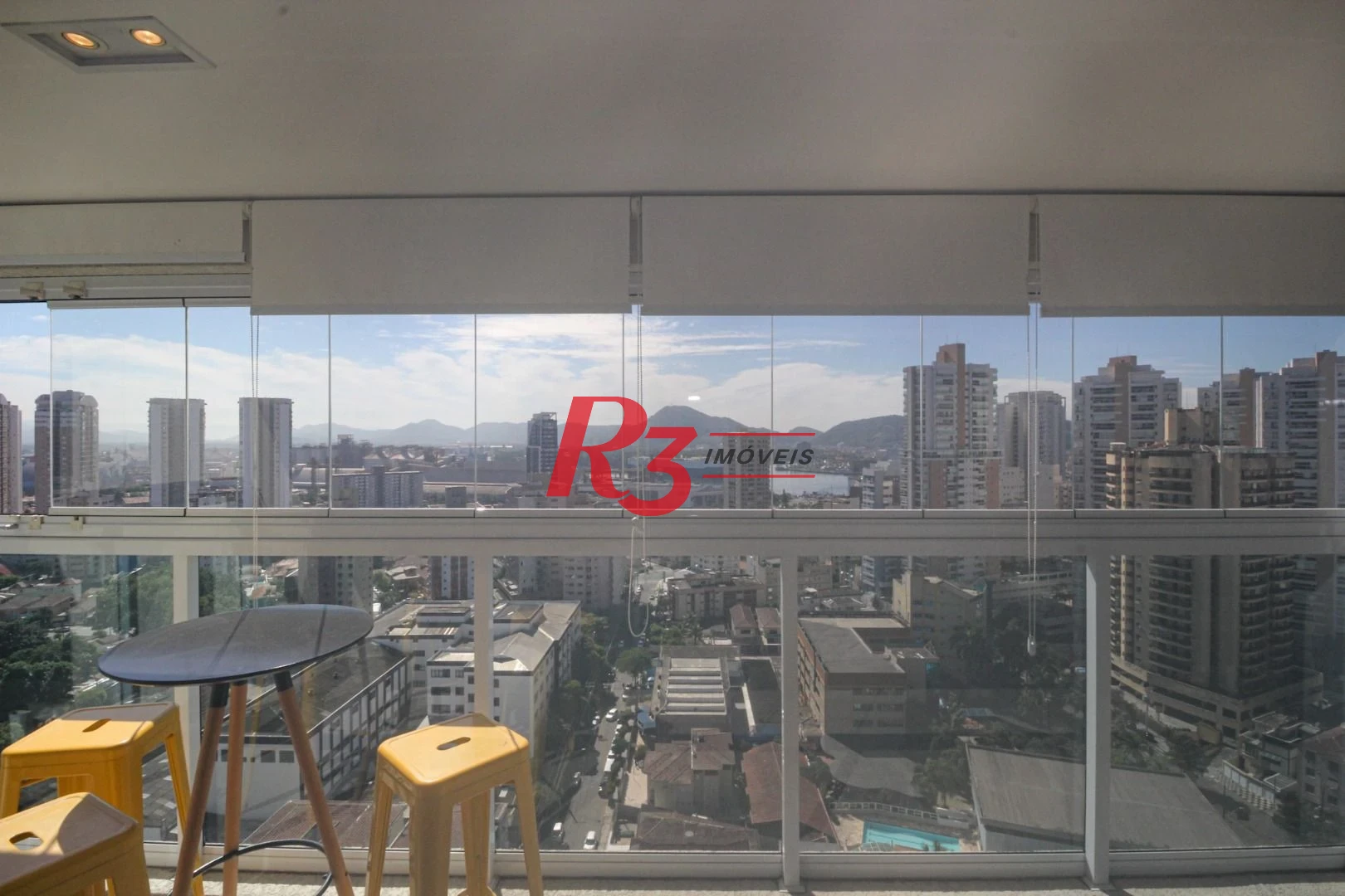 Apartamento com 1 dormitório para alugar, 50 m² por R$ 4.500,00/mês - Ponta da Praia - Santos/SP