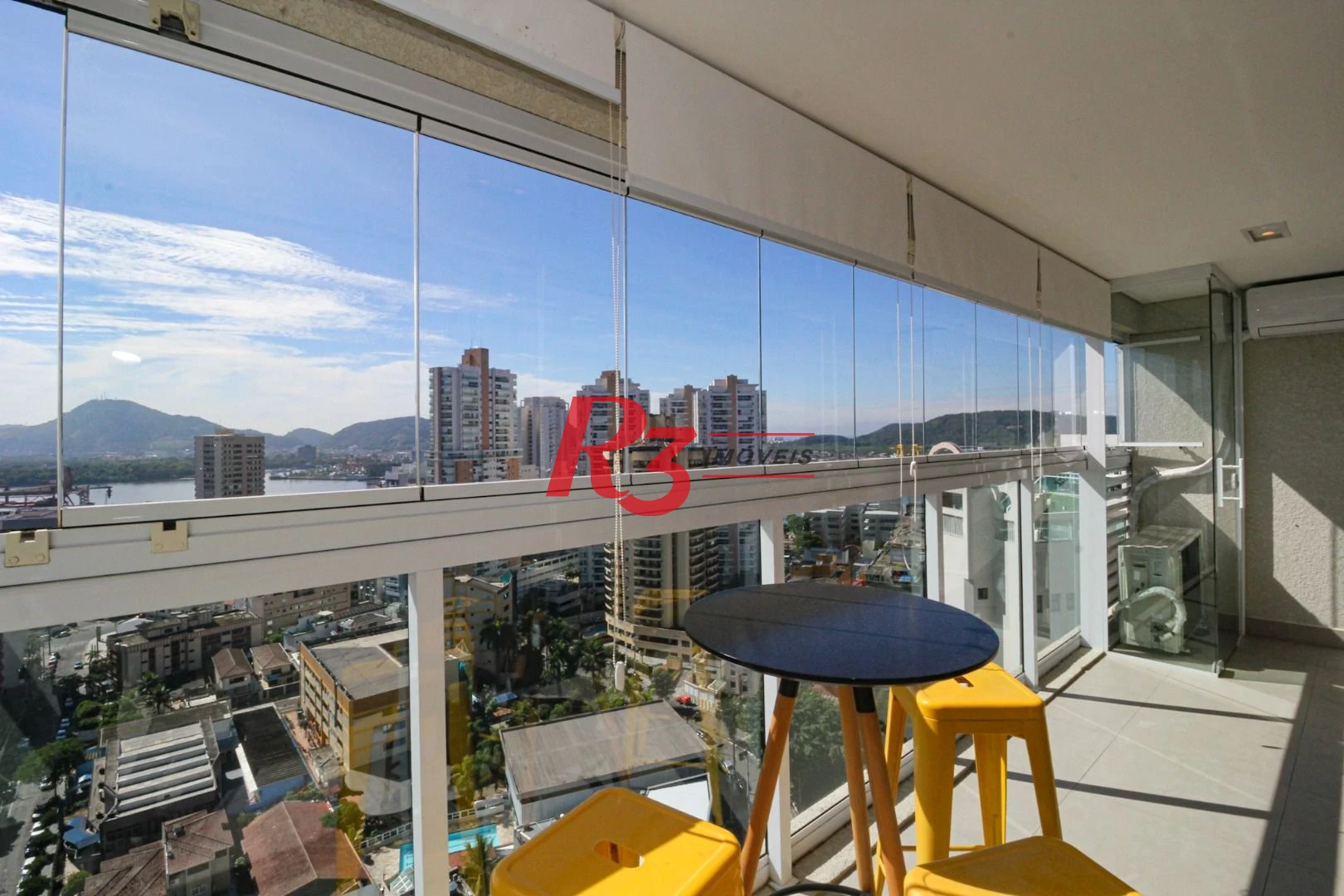 Apartamento com 1 dormitório para alugar, 50 m² por R$ 4.500,00/mês - Ponta da Praia - Santos/SP