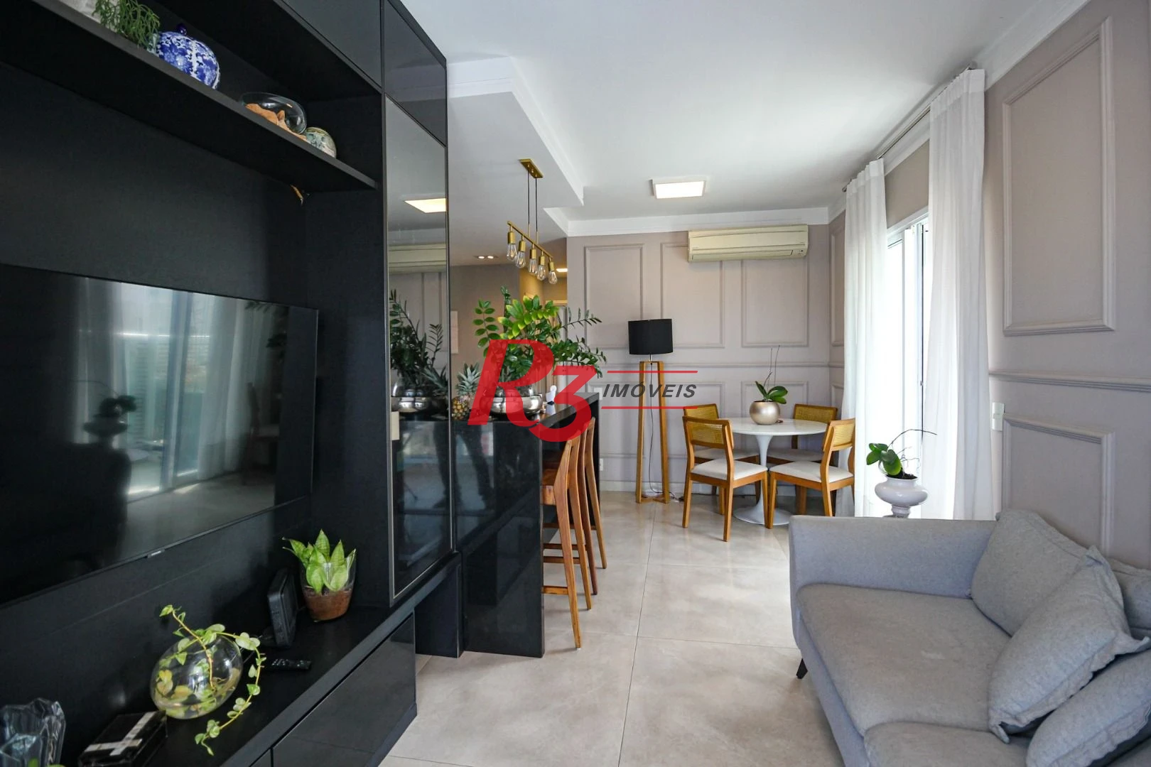Apartamento com 2 dormitórios à venda, 77 m² por R$ 1.240.000,00 - Ponta da Praia - Santos/SP