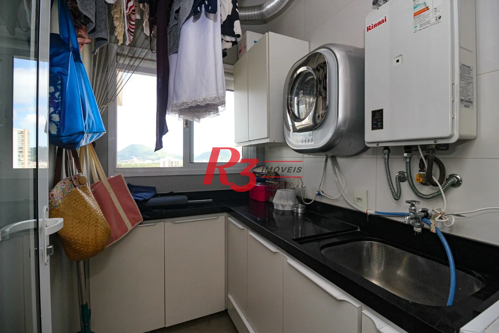 Apartamento com 2 dormitórios à venda, 77 m² por R$ 1.240.000,00 - Ponta da Praia - Santos/SP