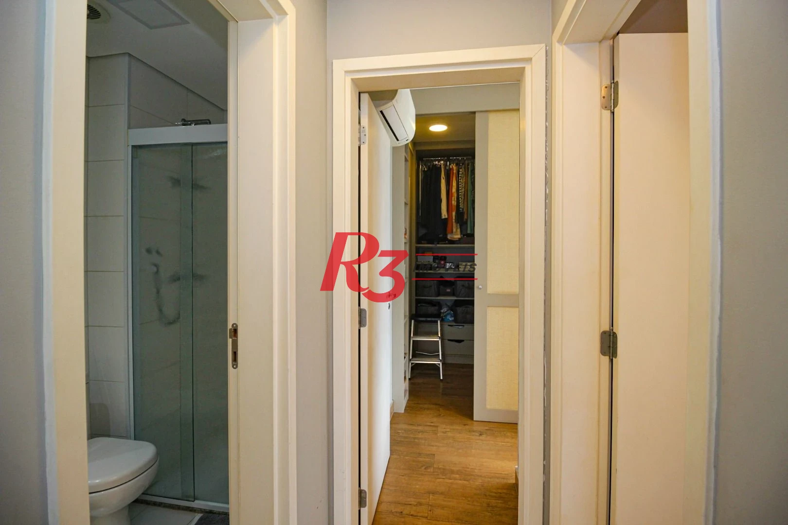 Apartamento com 2 dormitórios à venda, 77 m² por R$ 1.240.000,00 - Ponta da Praia - Santos/SP