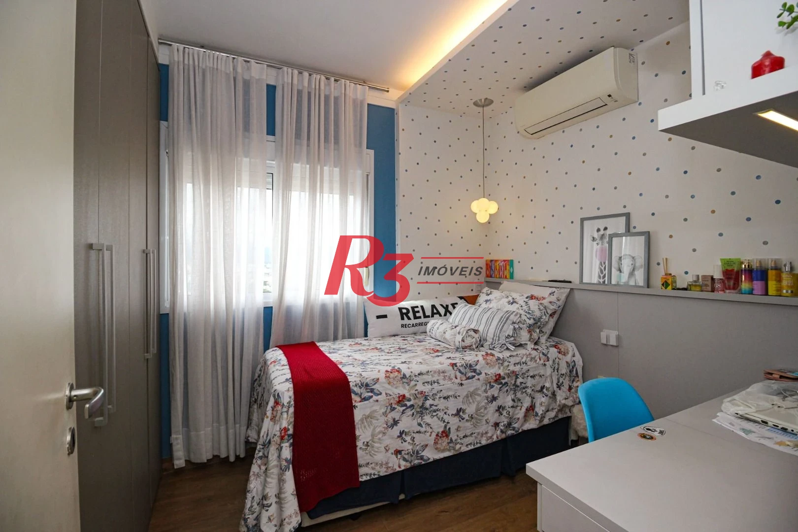 Apartamento com 2 dormitórios à venda, 77 m² por R$ 1.240.000,00 - Ponta da Praia - Santos/SP