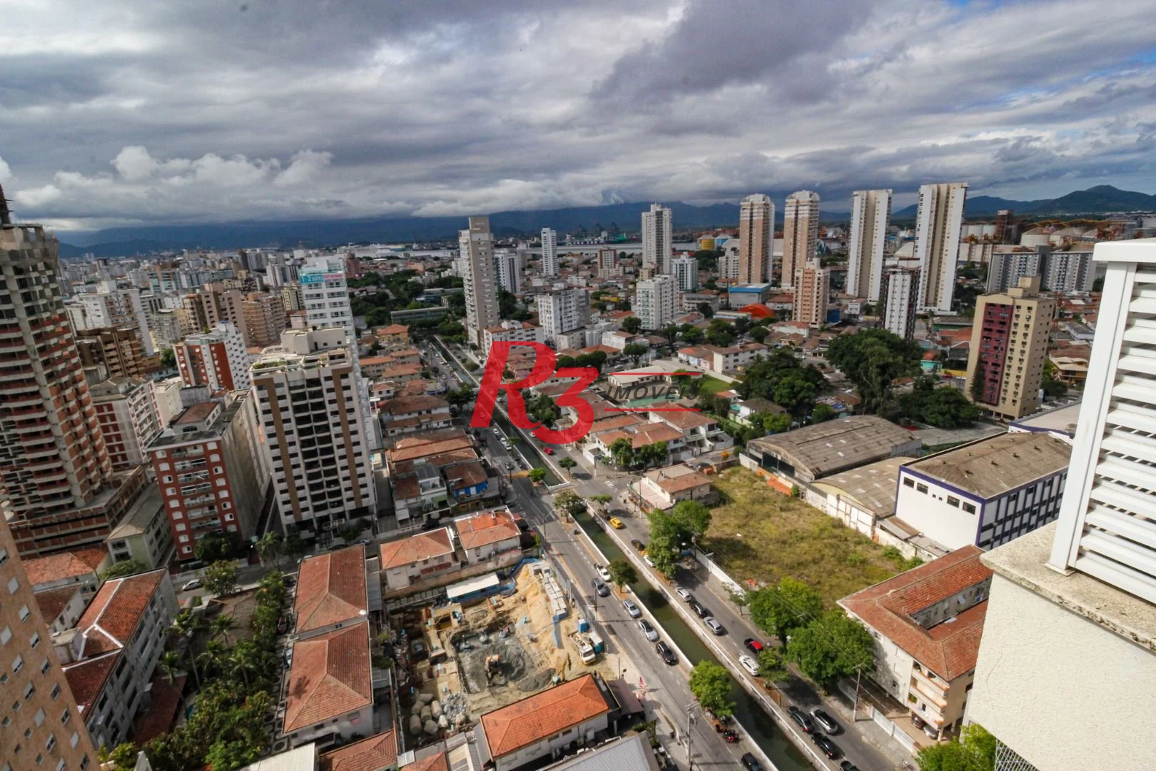 Apartamento com 2 dormitórios à venda, 77 m² por R$ 1.240.000,00 - Ponta da Praia - Santos/SP