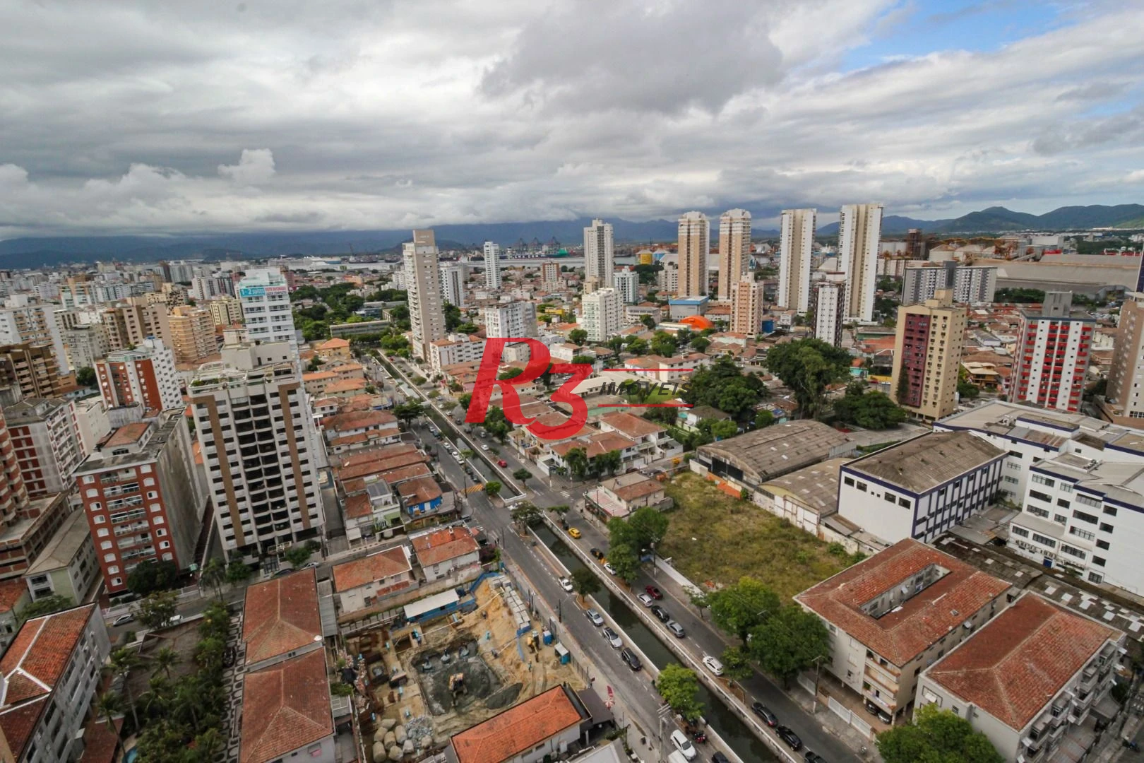 Apartamento com 2 dormitórios à venda, 77 m² por R$ 1.240.000,00 - Ponta da Praia - Santos/SP