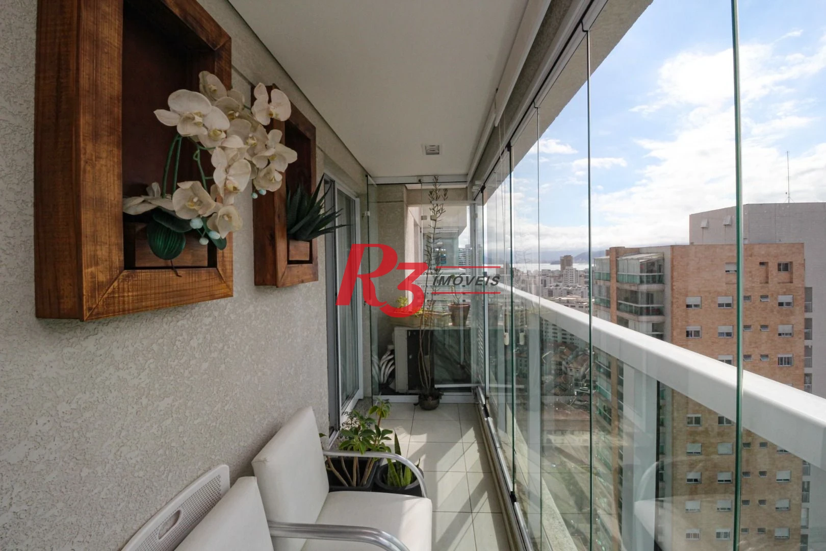 Apartamento com 2 dormitórios à venda, 77 m² por R$ 1.240.000,00 - Ponta da Praia - Santos/SP