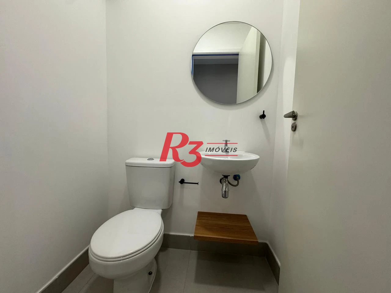 Apartamento com 1 dormitório para alugar, 44 m² por R$ 4.900,00/mês - Embaré - Santos/SP