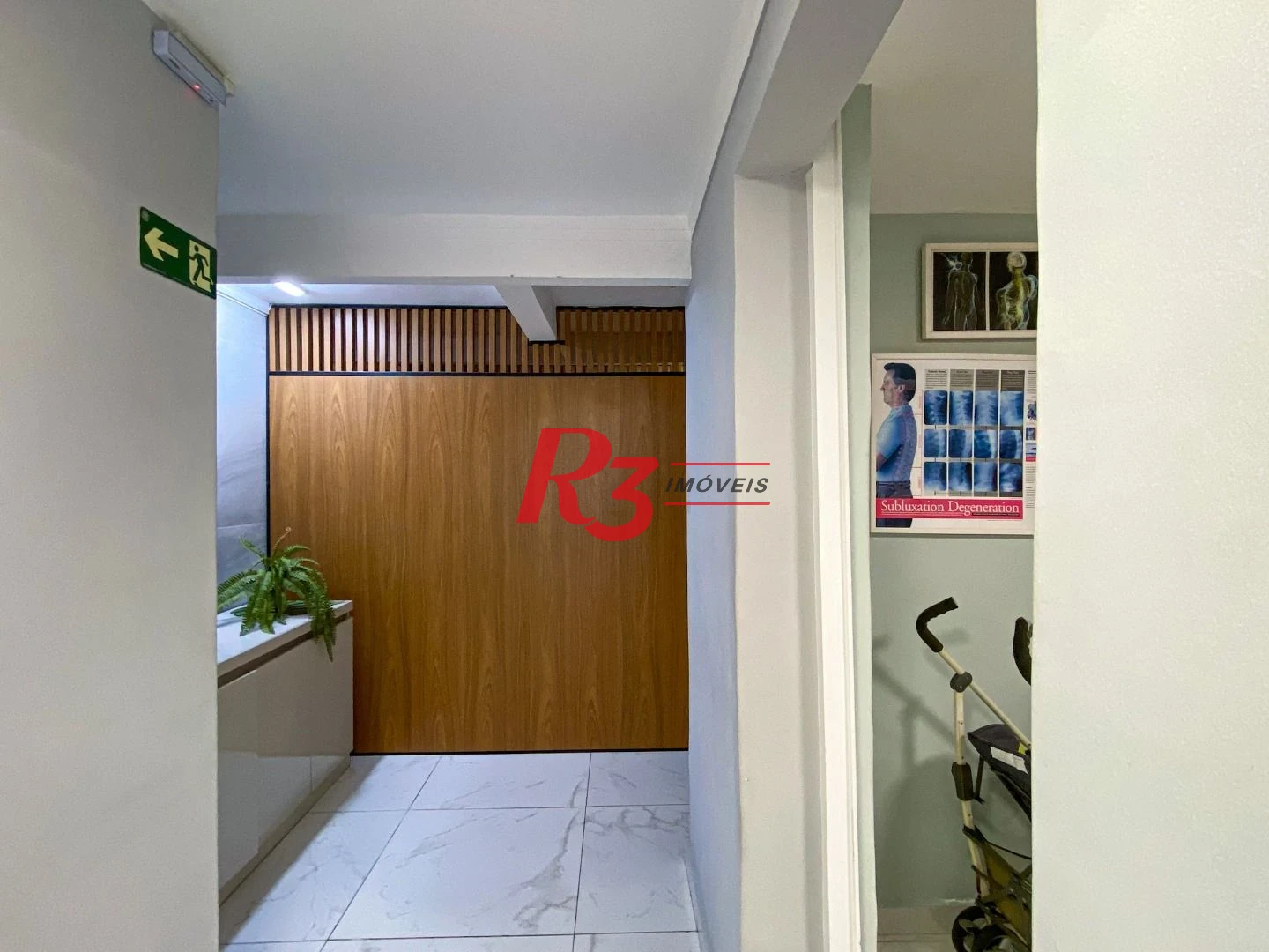Sala para alugar, 12 m² por R$ 2.900,00/mês - Gonzaga - Santos/SP