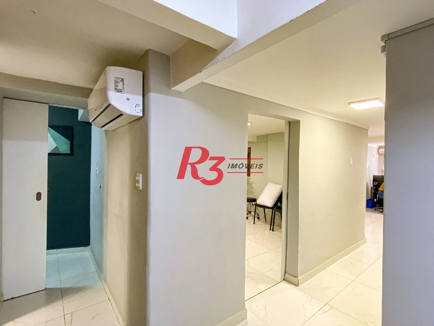 Sala para alugar, 12 m² por R$ 2.900,00/mês - Gonzaga - Santos/SP
