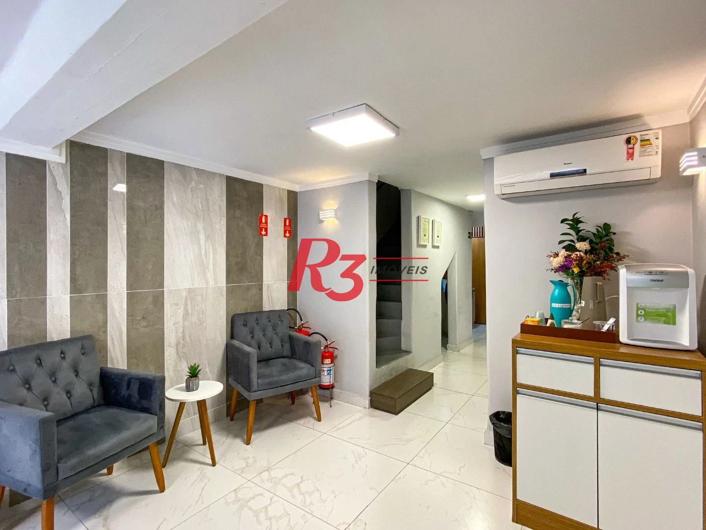 Sala para alugar, 12 m² por R$ 2.900,00/mês - Gonzaga - Santos/SP