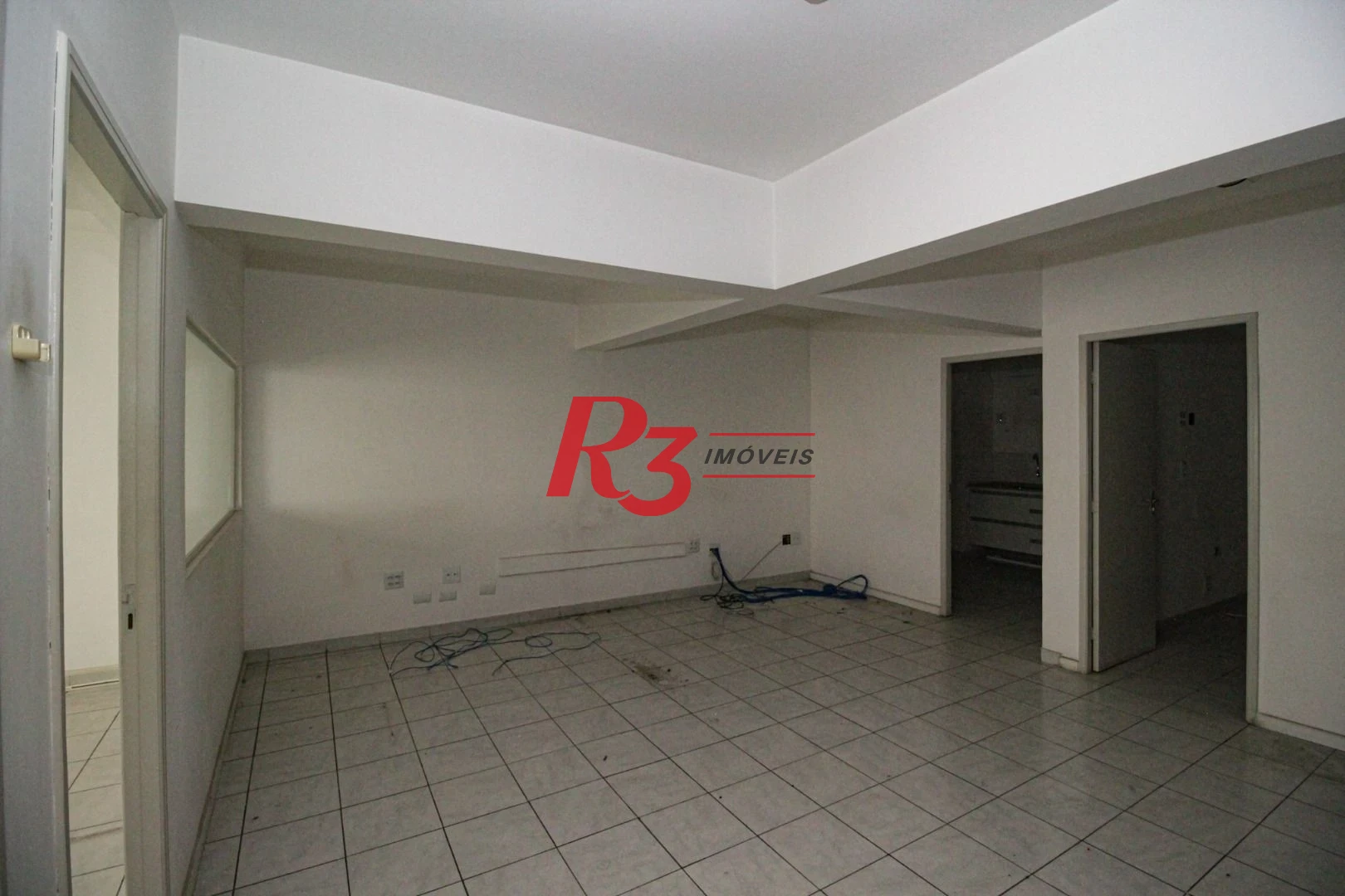 Sala para alugar, 92 m² por R$ 5.000,00/mês - Centro - Santos/SP