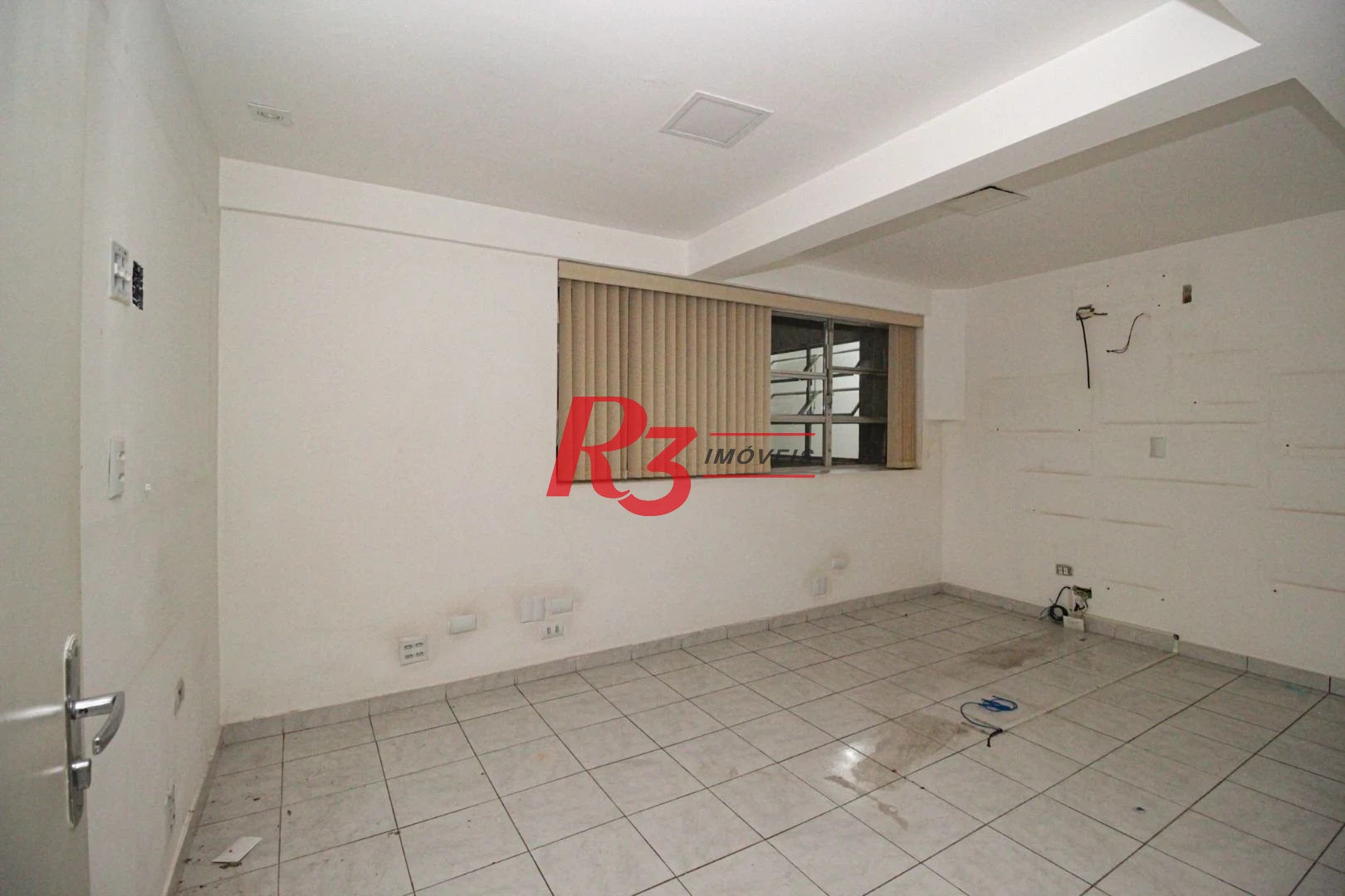 Sala para alugar, 92 m² por R$ 5.000,00/mês - Centro - Santos/SP