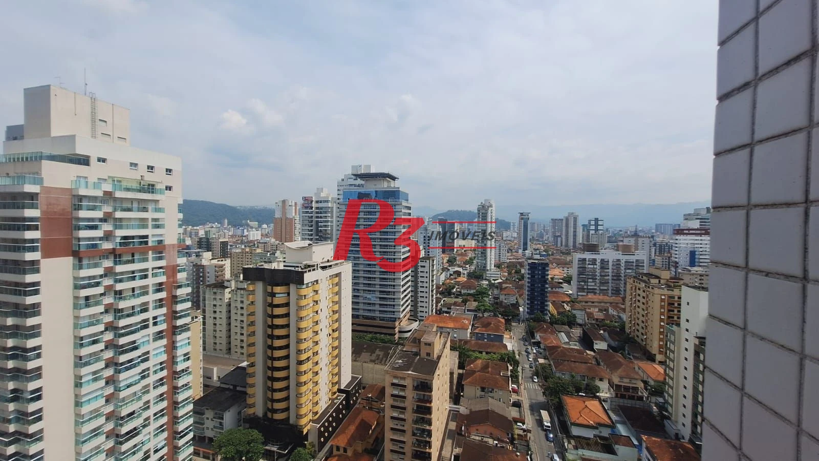 FLAT com 2 dormitórios para alugar, 72 m² por R$ 6.500/mês - Gonzaga - Santos/SP