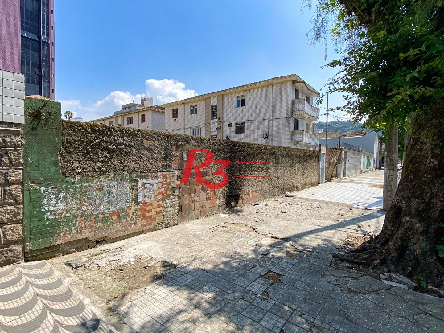 Terreno para alugar, 1000 m² por R$ 25.000,00/mês - Encruzilhada - Santos/SP