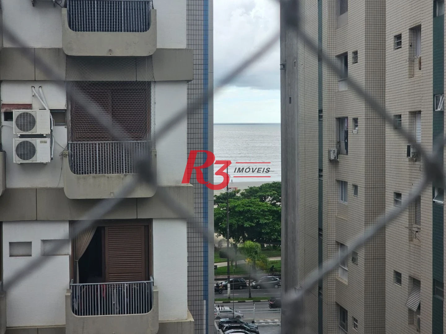 Apartamento com 2 dormitórios à venda, 72 m² por R$ 900.000,00 - Gonzaga - Santos/SP