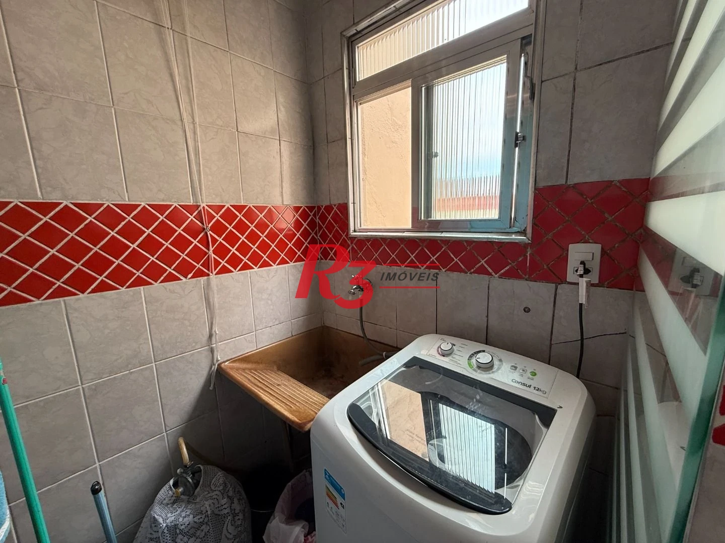 Apartamento à venda, 67 m² por R$ 250.000,00 - Saboó - Santos/SP