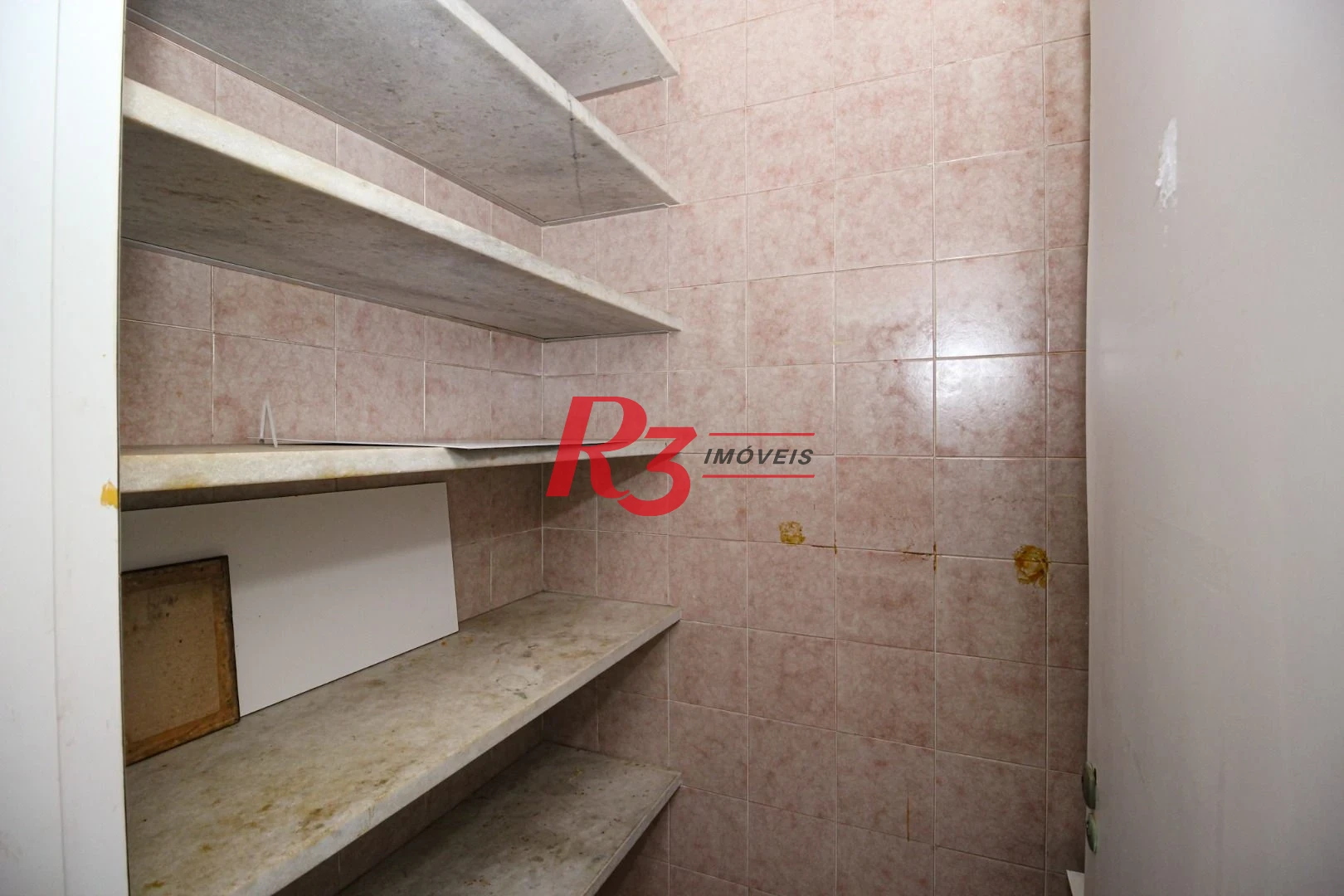 Sobrado para alugar com 4 dormitórios 1 Suíte, 390 m² Piscina, 2 VGS Boqueirão Santos/SP