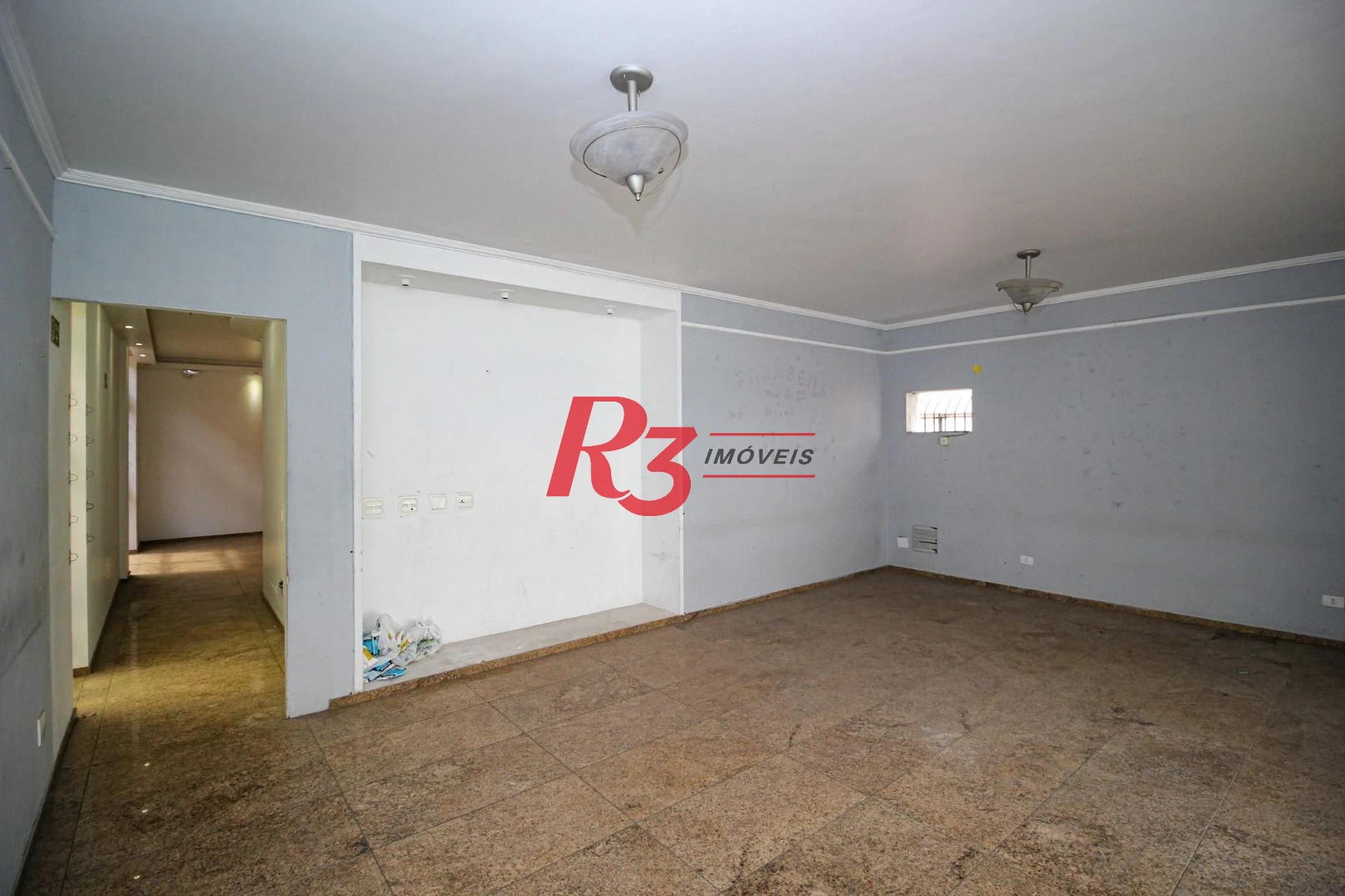 Sobrado para alugar com 4 dormitórios 1 Suíte, 390 m² Piscina, 2 VGS Boqueirão Santos/SP