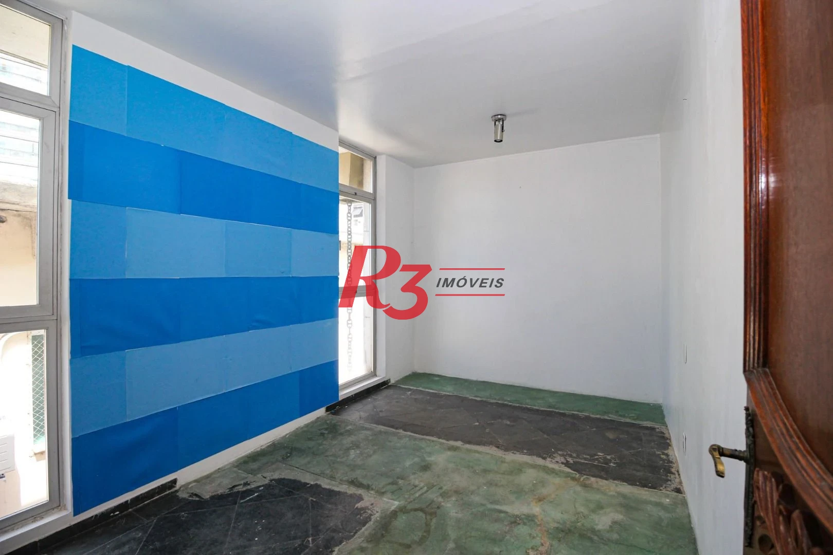 Sobrado para alugar com 4 dormitórios 1 Suíte, 390 m² Piscina, 2 VGS Boqueirão Santos/SP