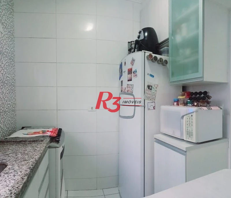 Apartamento com 2 dormitórios à venda, 52 m² por R$ 280.000,00 - Vila Voturuá - São Vicente/SP